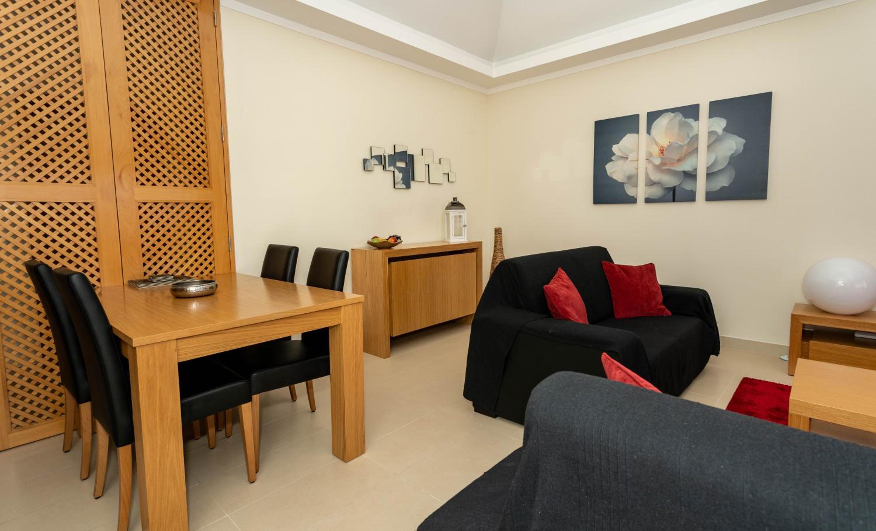 Apartment with View and Balcony photo 1