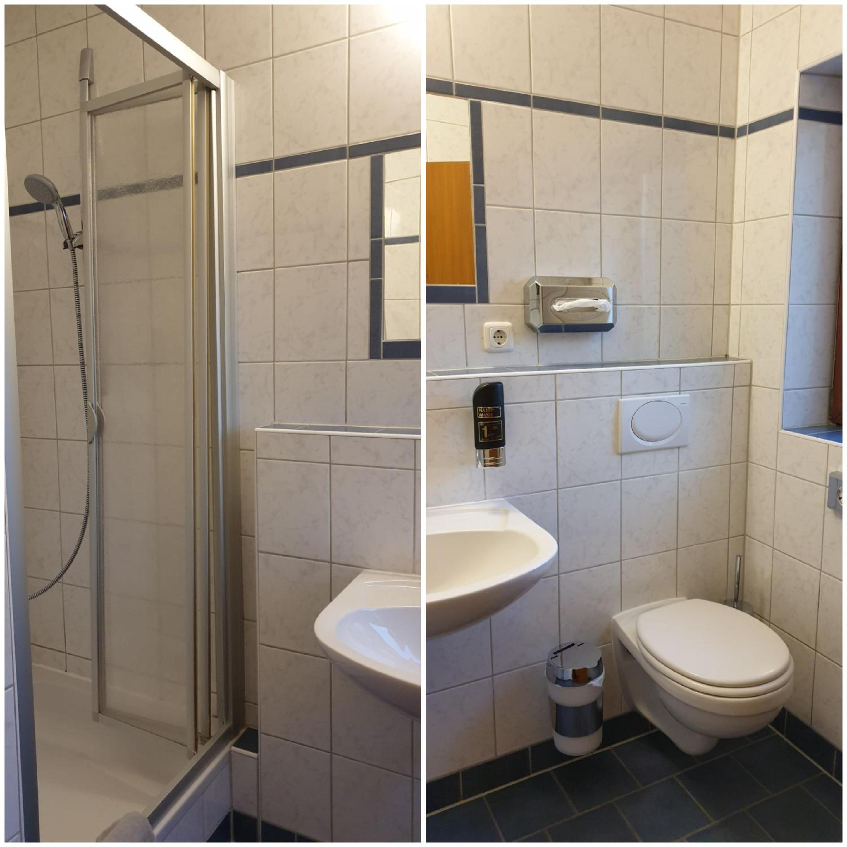 Standard Double Room - Photo 3