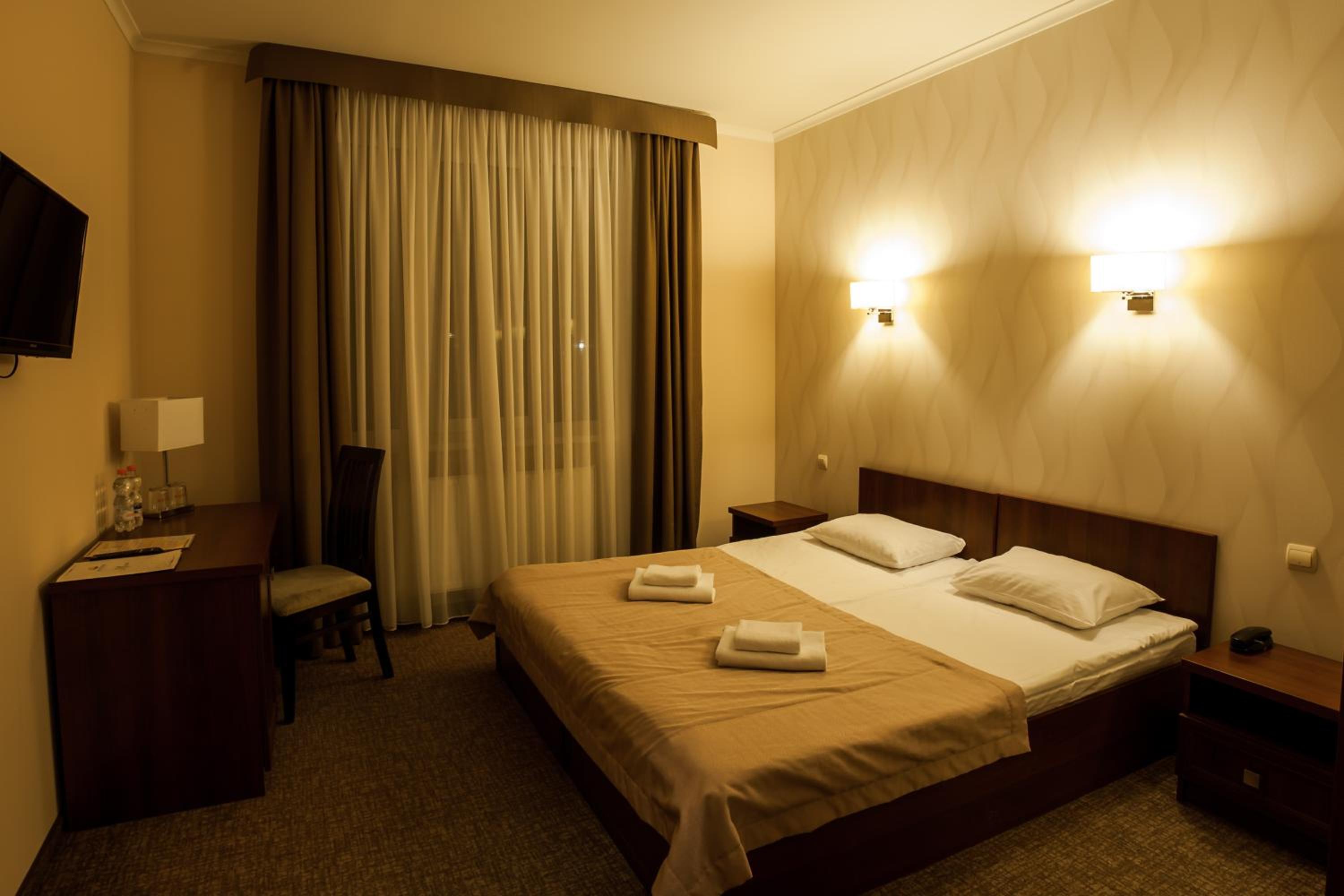 Standard Double or Twin Room photo 2