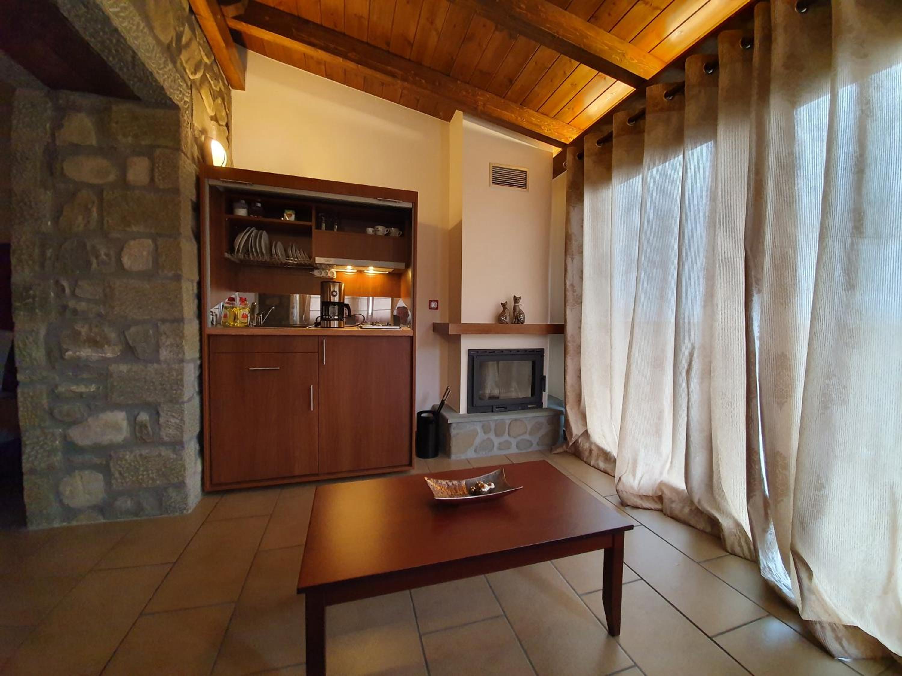Loft Suite with City View photo 2