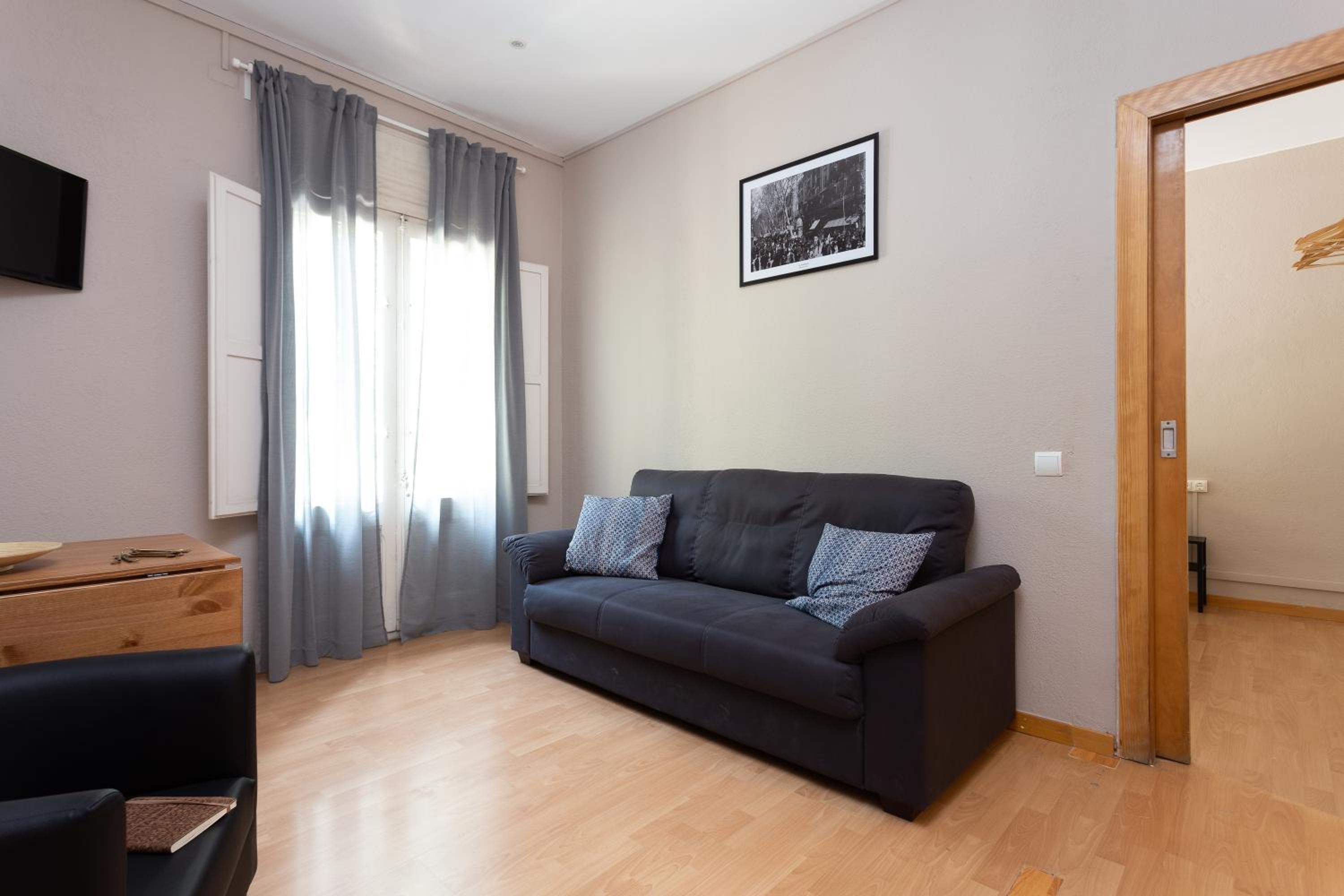 Apartment photo 2
