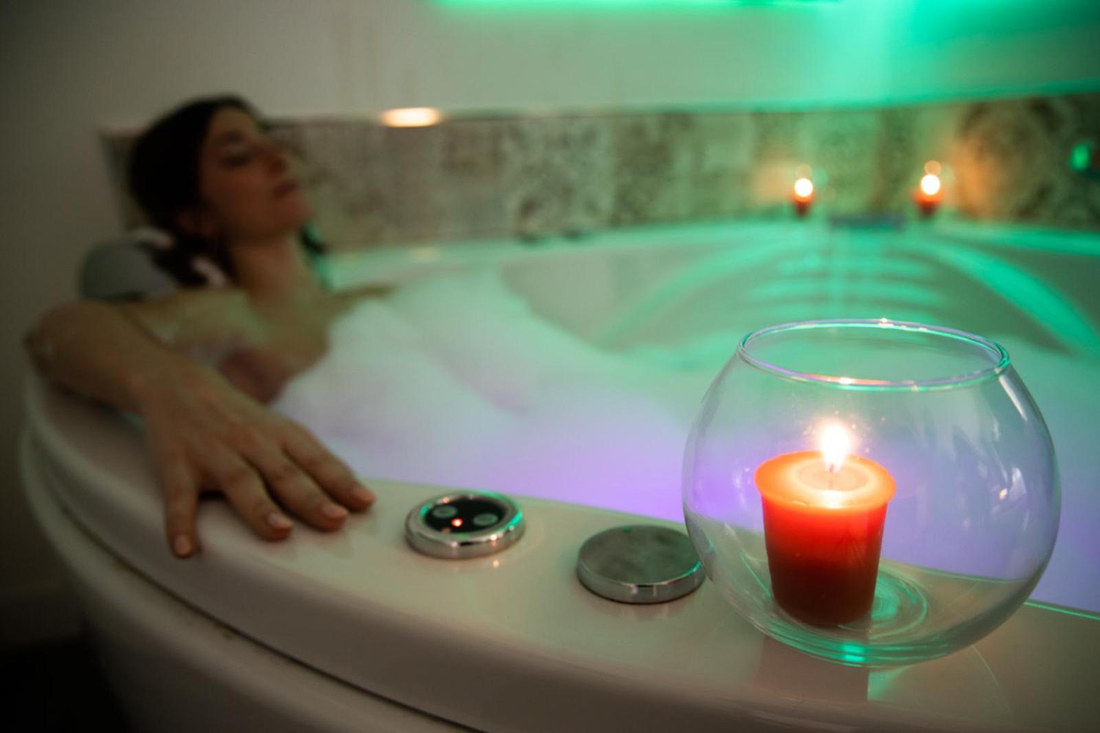 Deluxe Double or Twin Room with Spa Bath photo 2