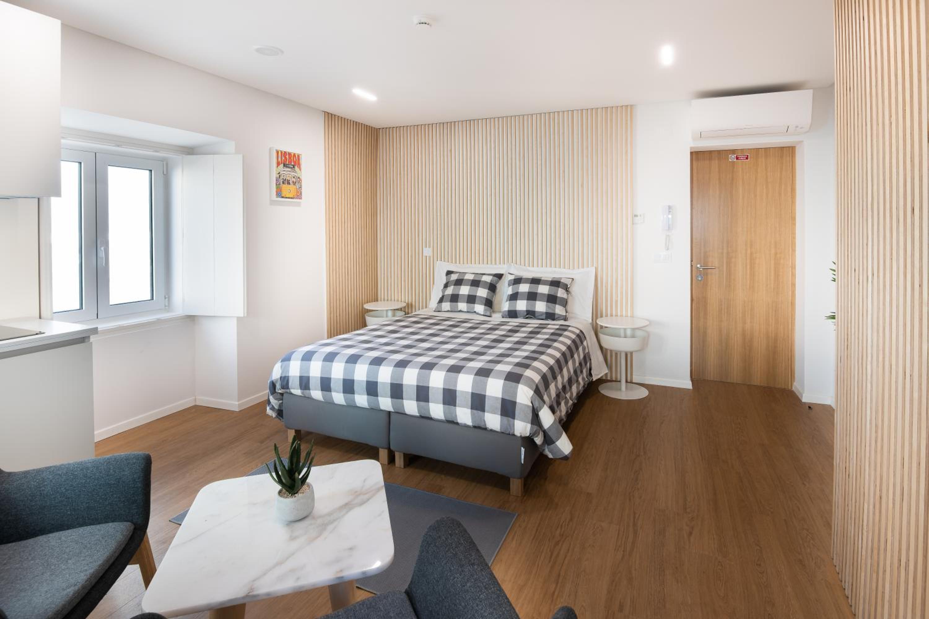 Studio Apartment