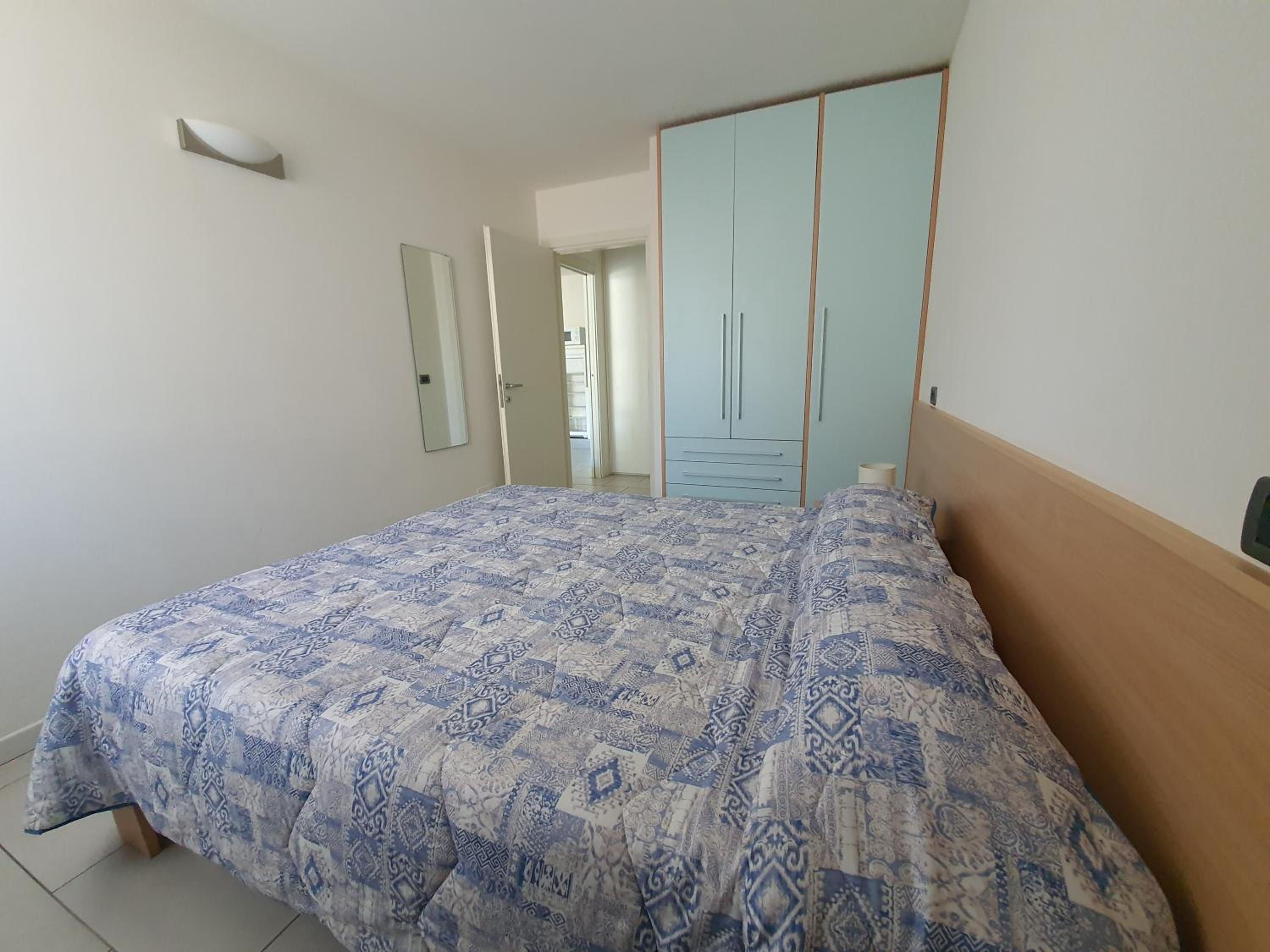 Apartment with Lateral Lagoon View - Photo 10