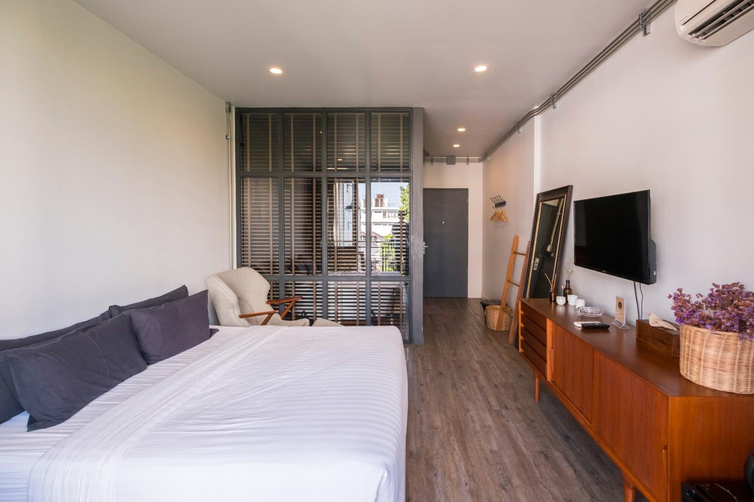 Deluxe Double Room with Bath