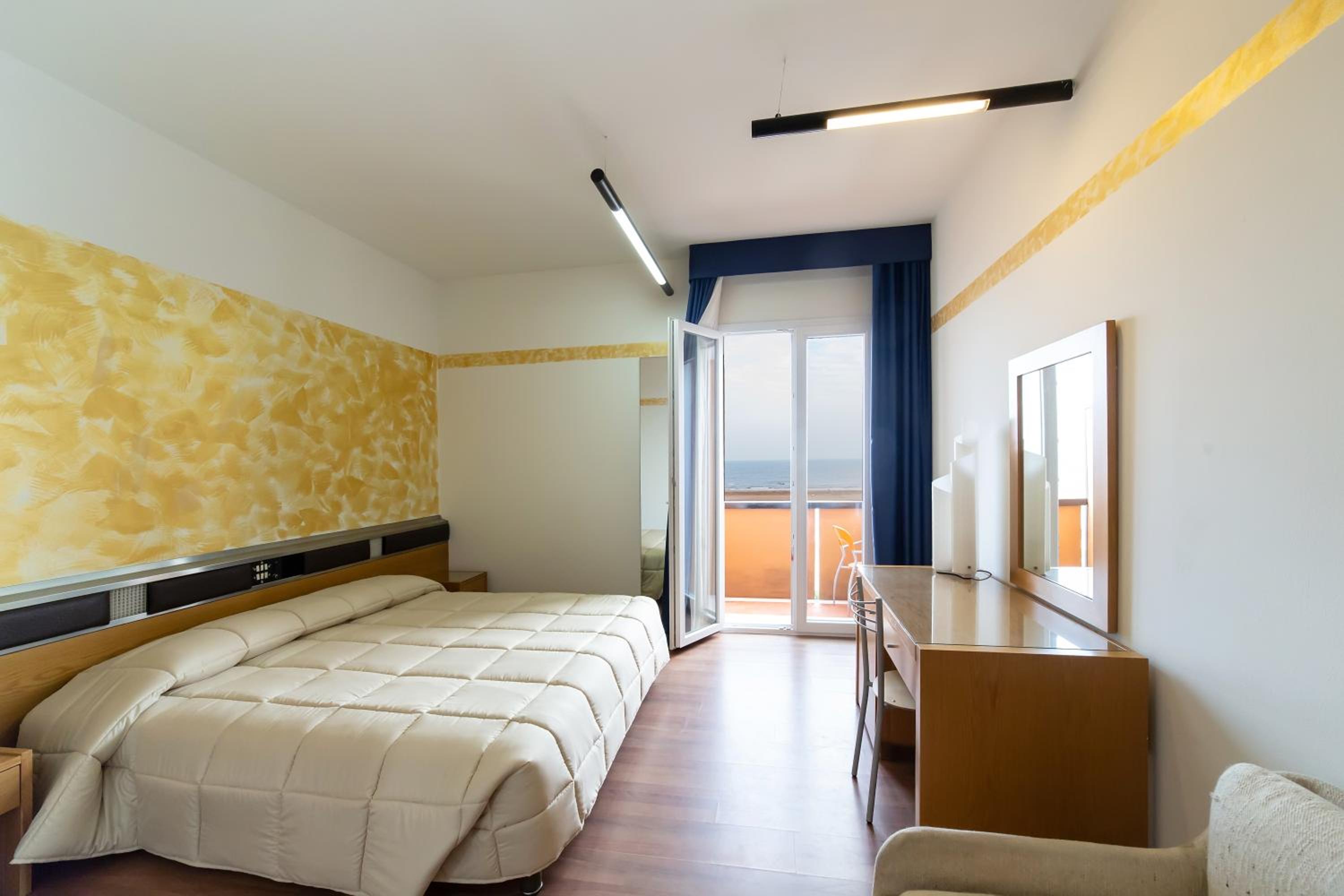 Double or Twin Room - Photo 1