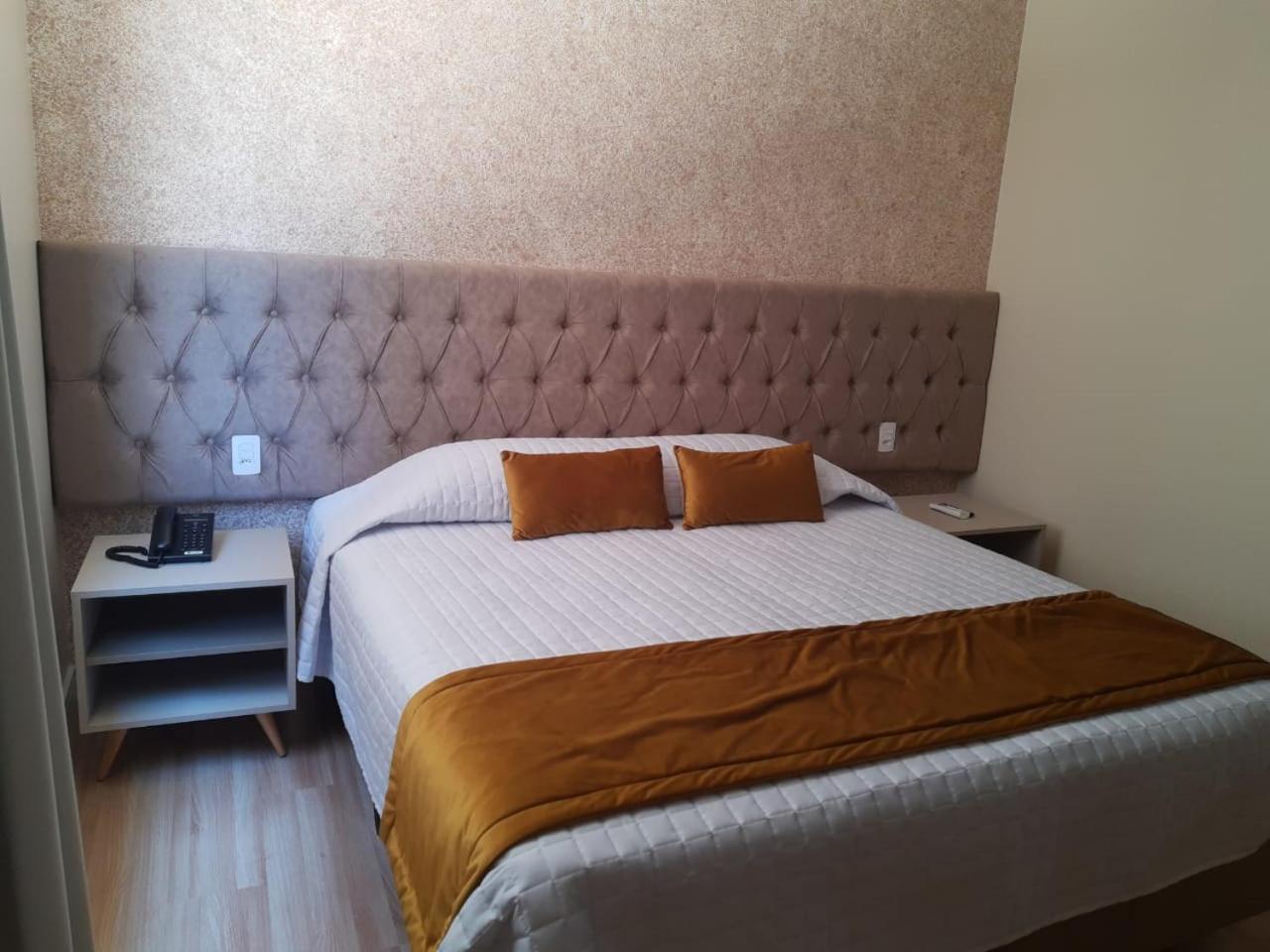 Double or Twin Room - Photo 2
