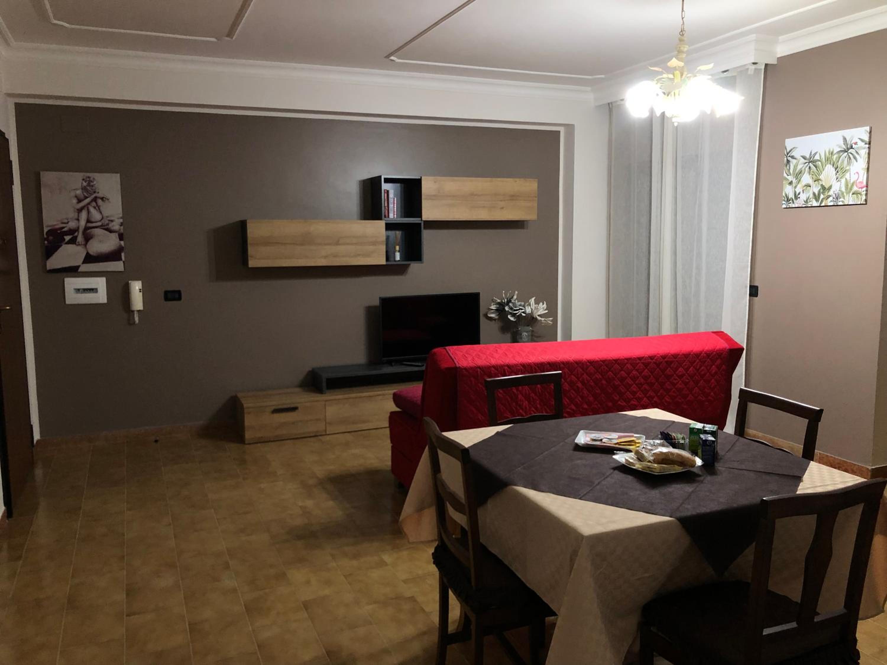 Two-Bedroom Apartment - Photo 7