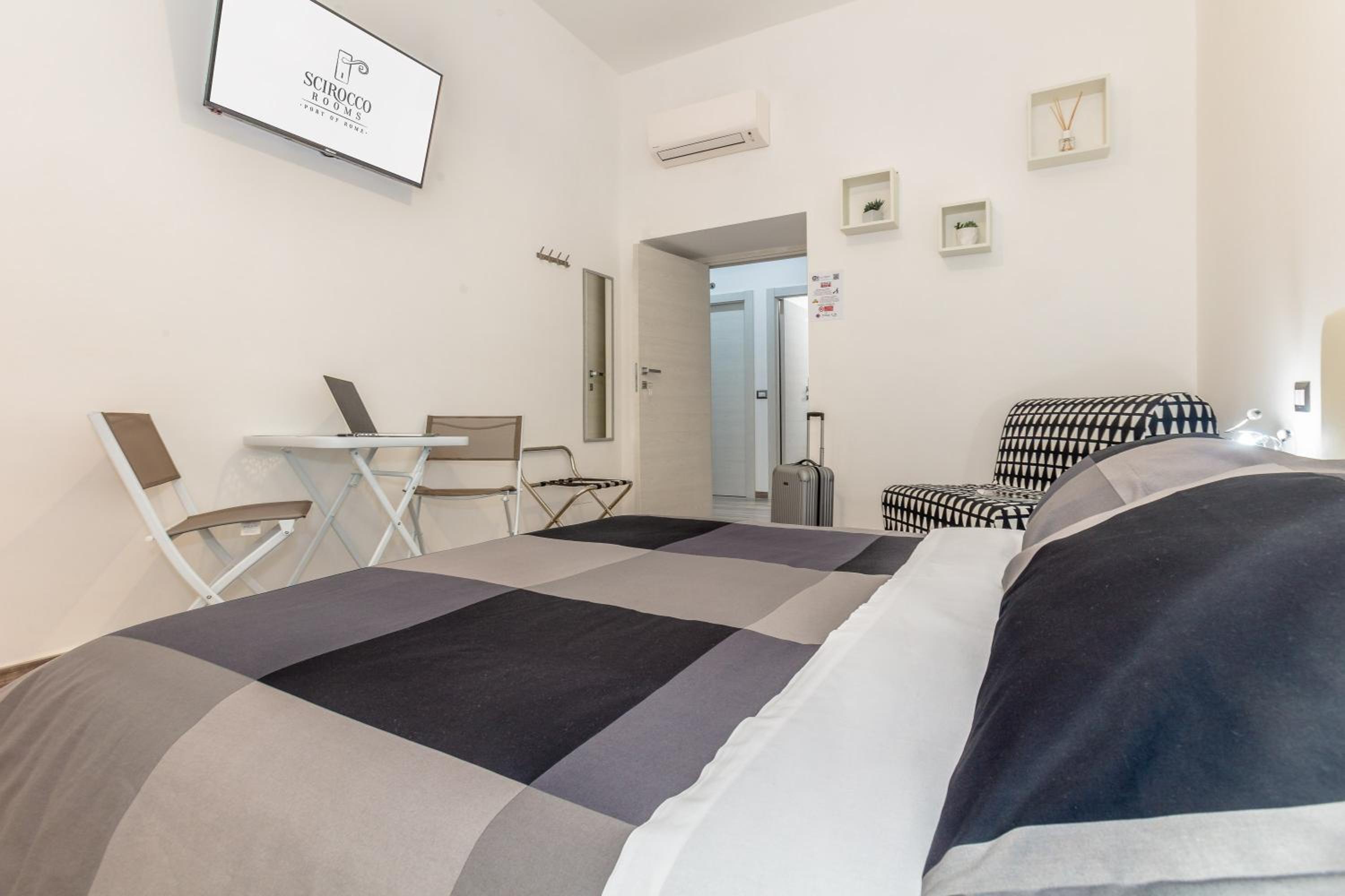 Double Room with Private External Bathroom