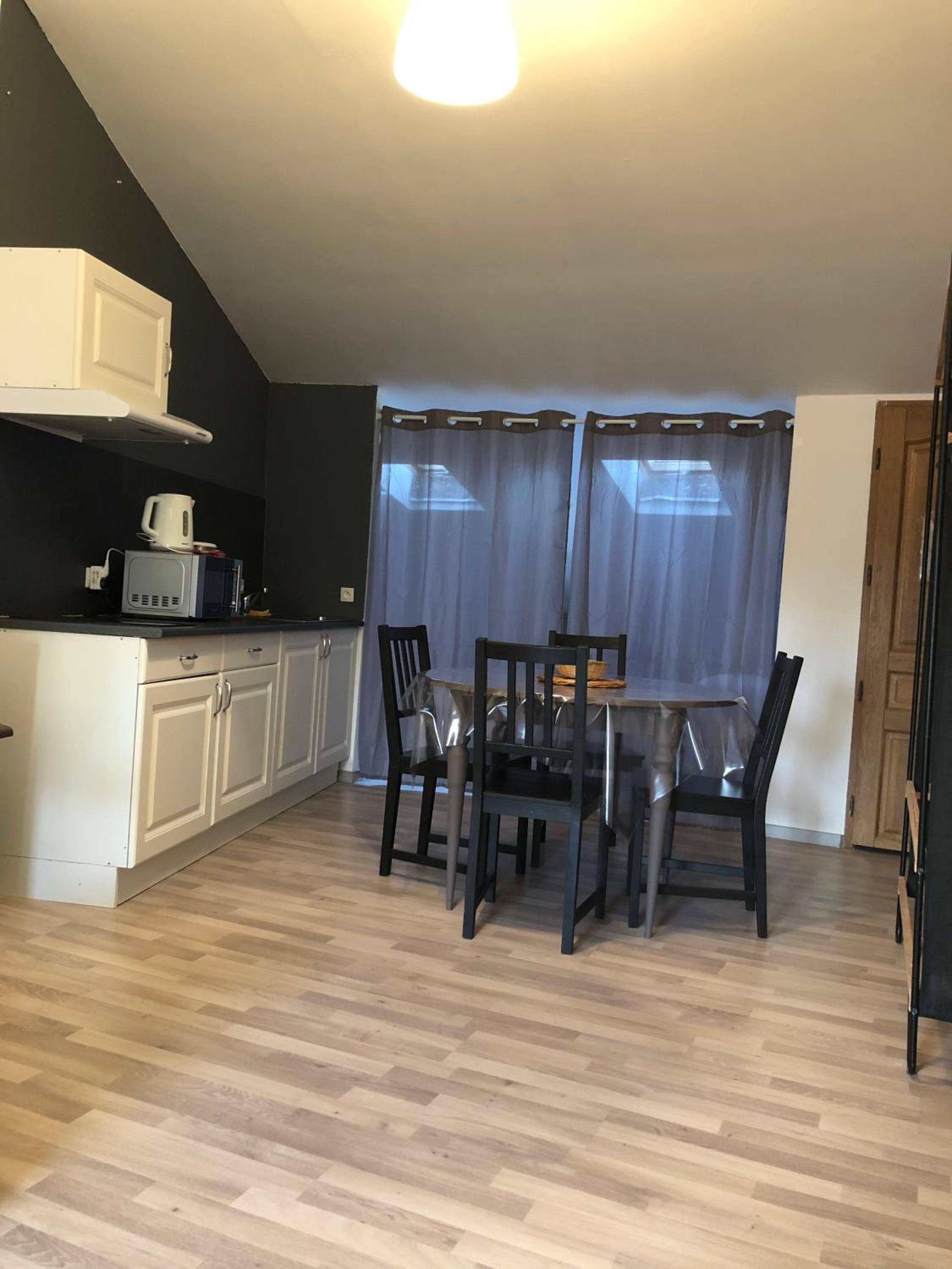 One-Bedroom Apartment - Photo 20