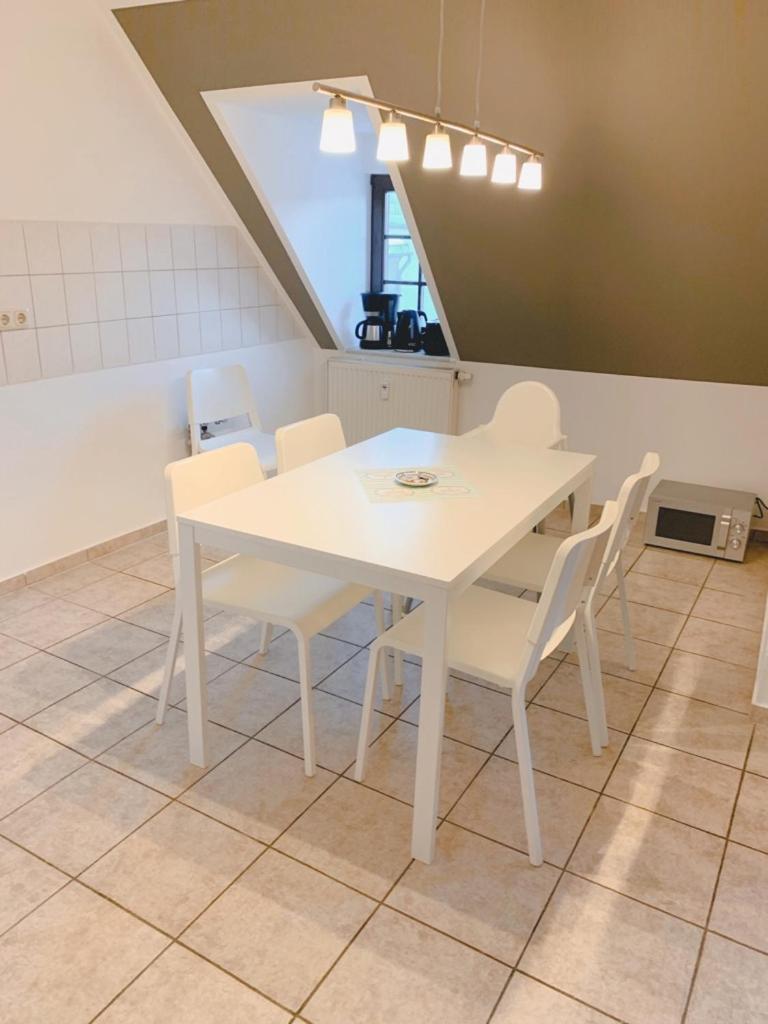 One-Bedroom Apartment - Photo 12