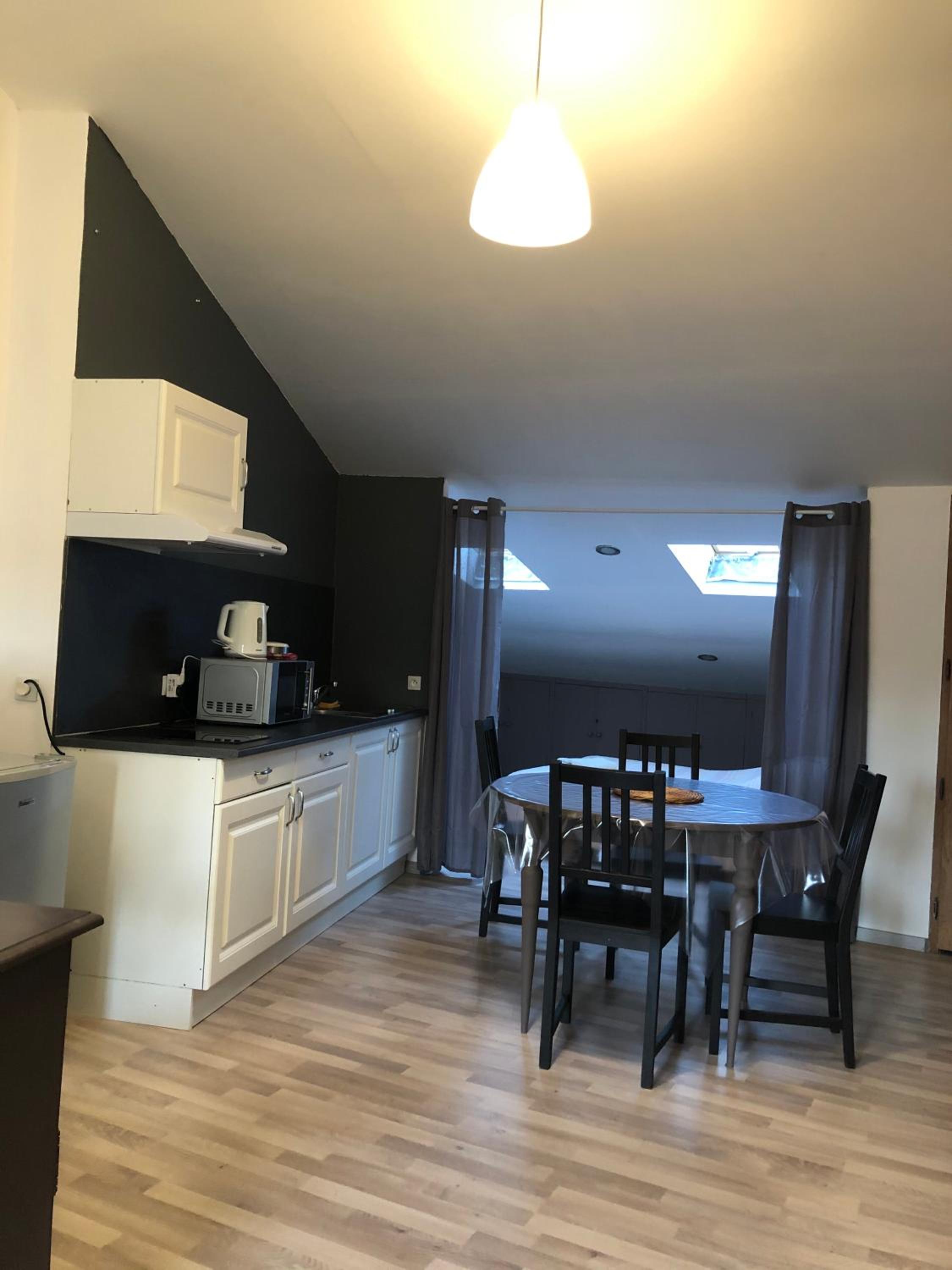 One-Bedroom Apartment - Photo 29