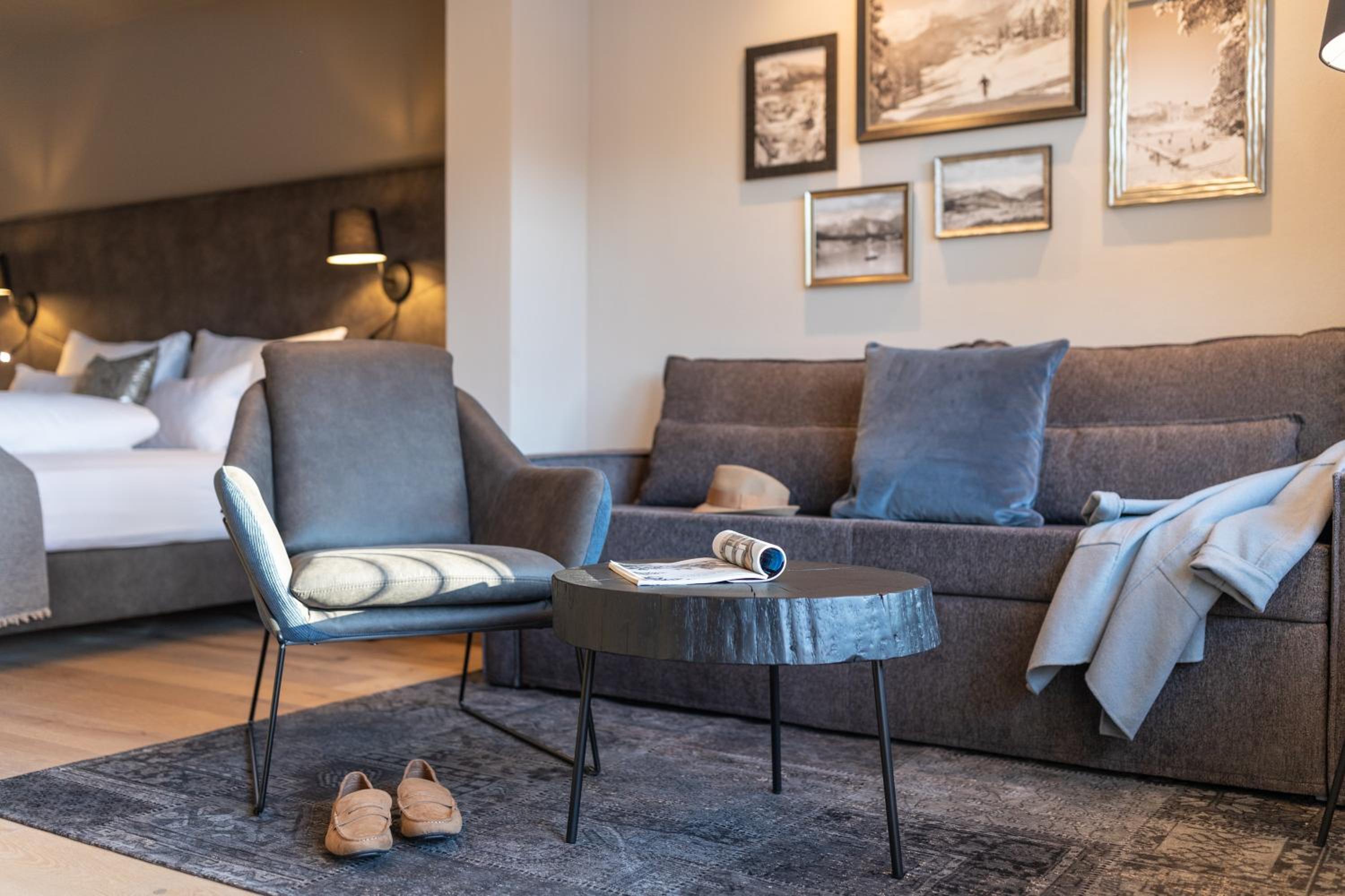Junior Suite with Balcony photo 3