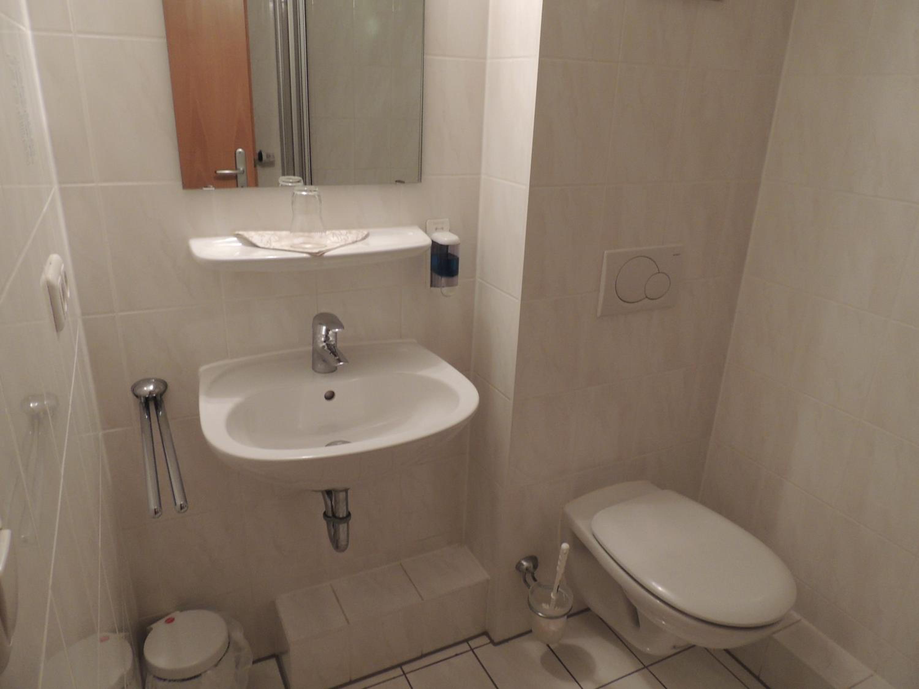 Standard Triple Room photo 2