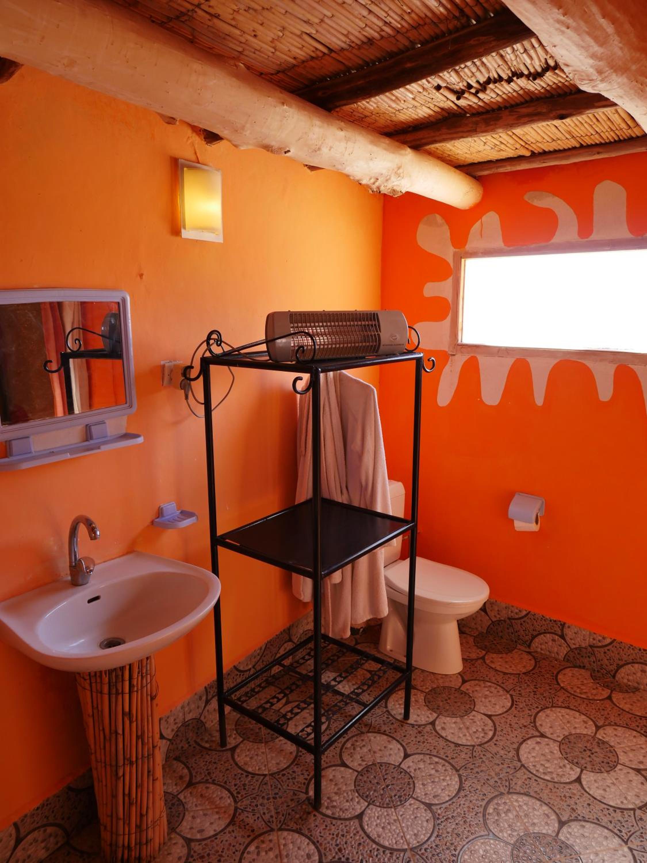 Quadruple Room with Private Bathroom photo 2