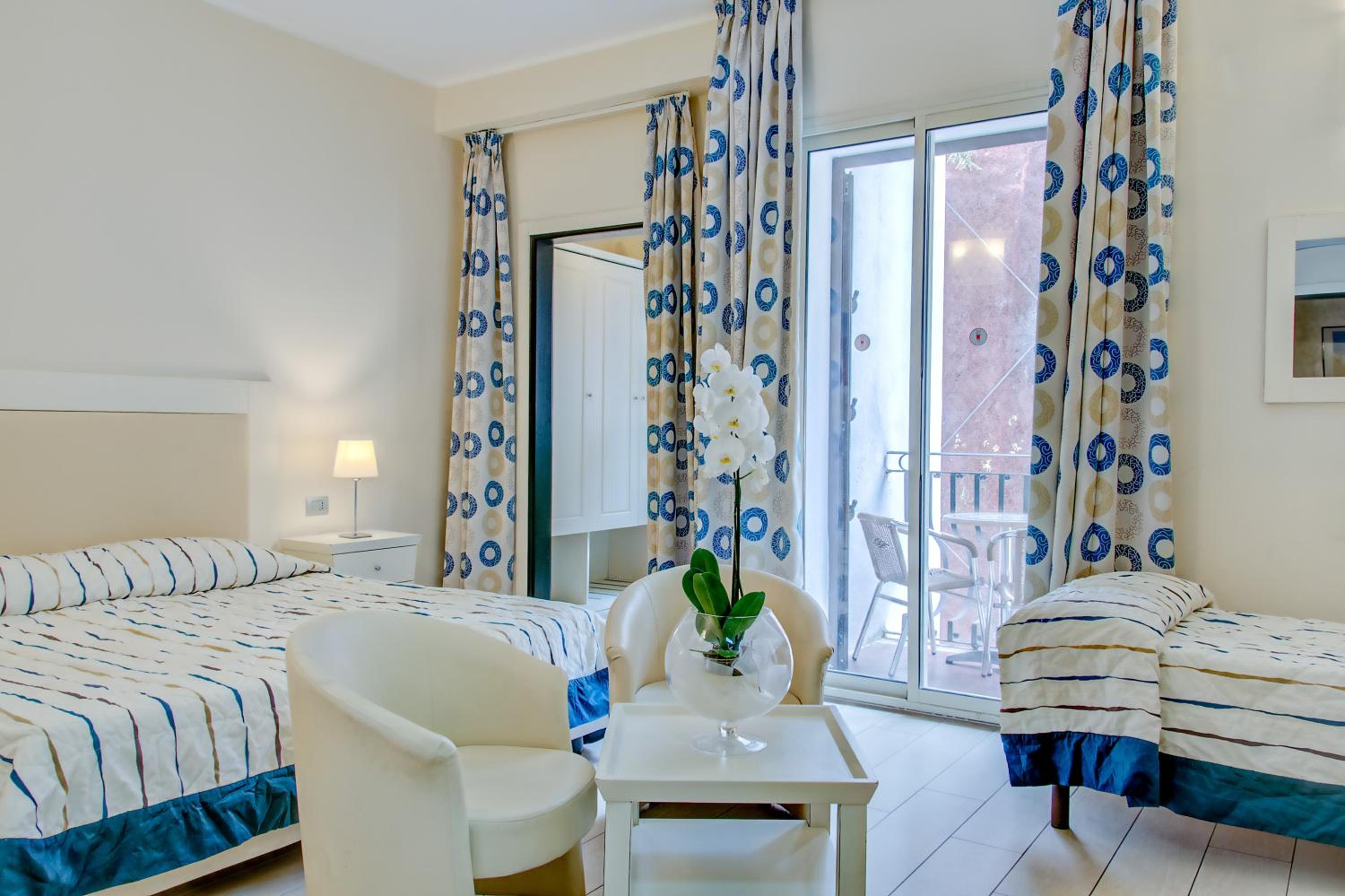 Standard Triple Room photo 1