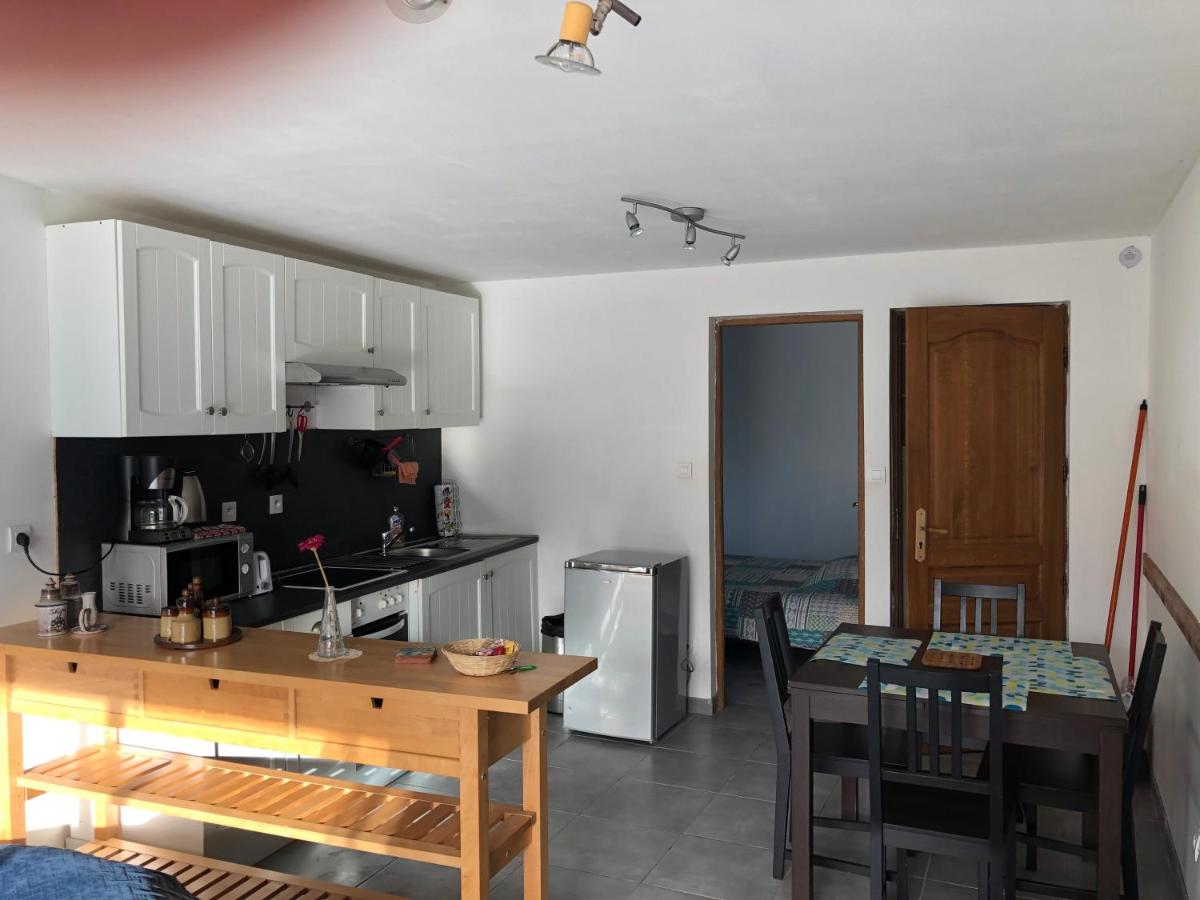 Apartment - Ground Floor - Photo 2