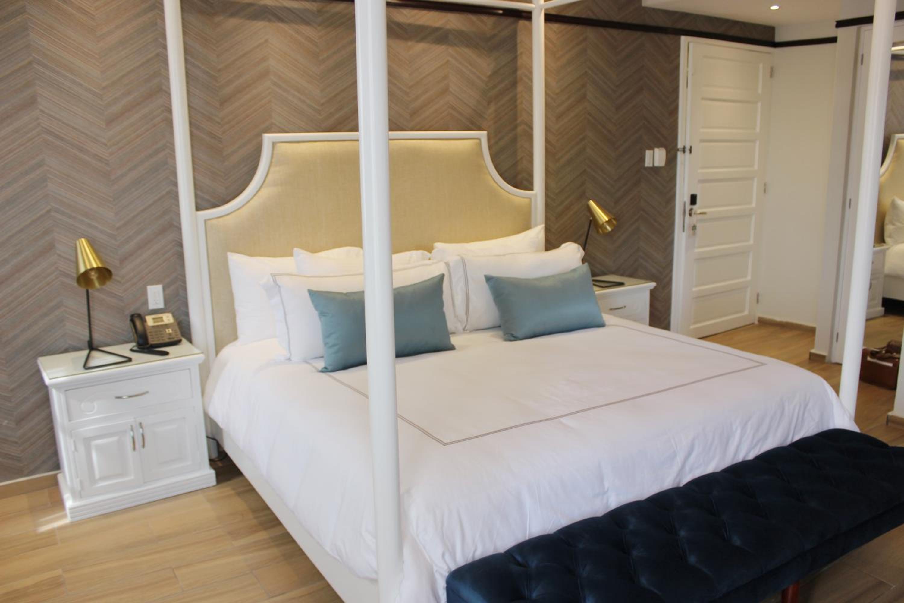 King Suite with Balcony