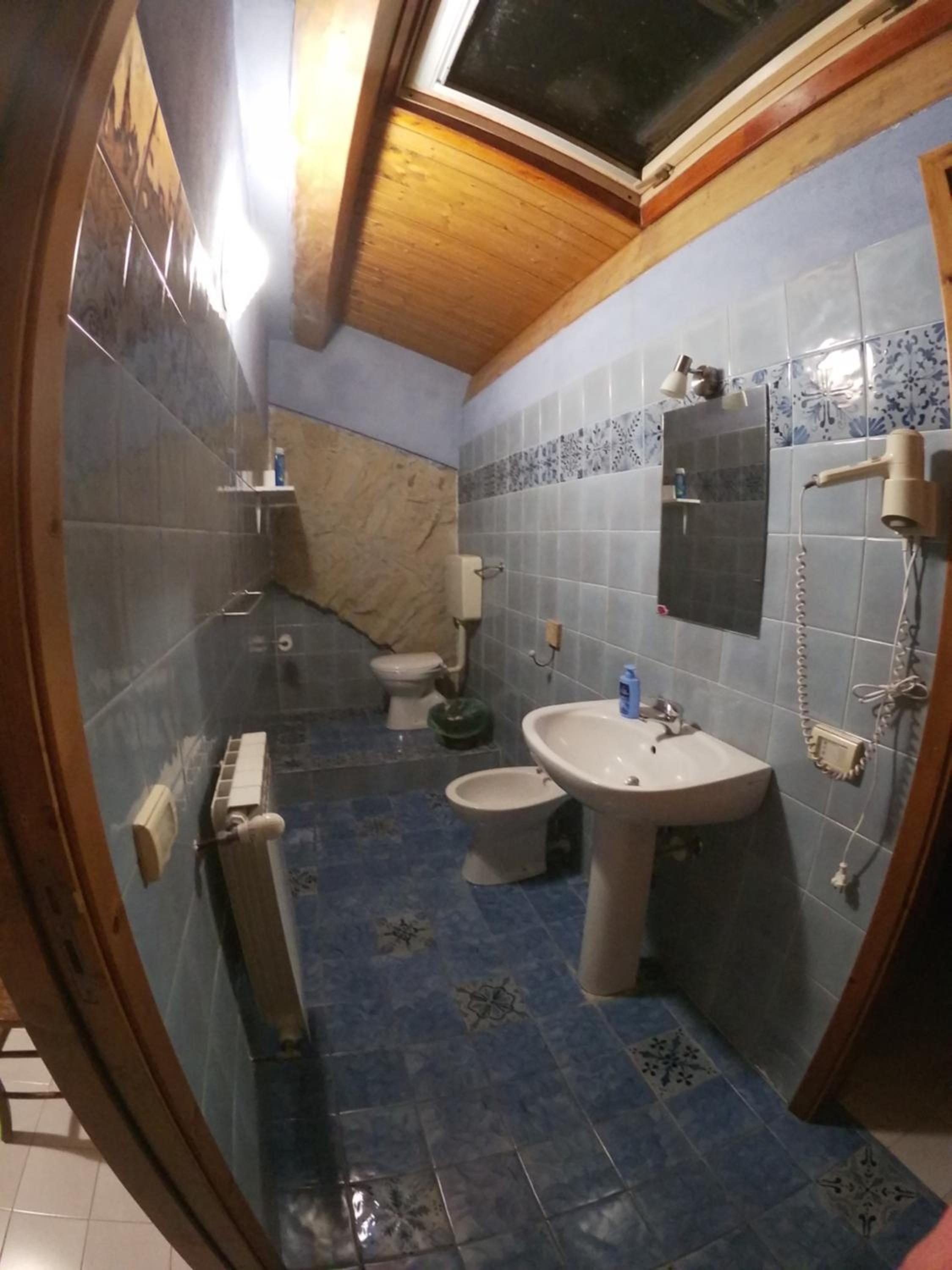 Family Room with Private Bathroom photo 3