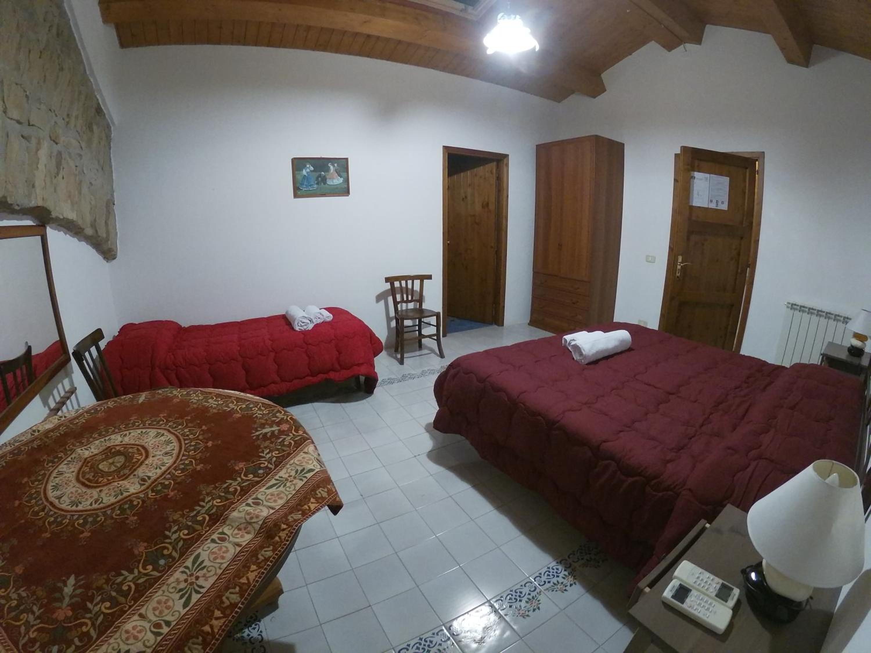 Family Room with Private Bathroom photo 1