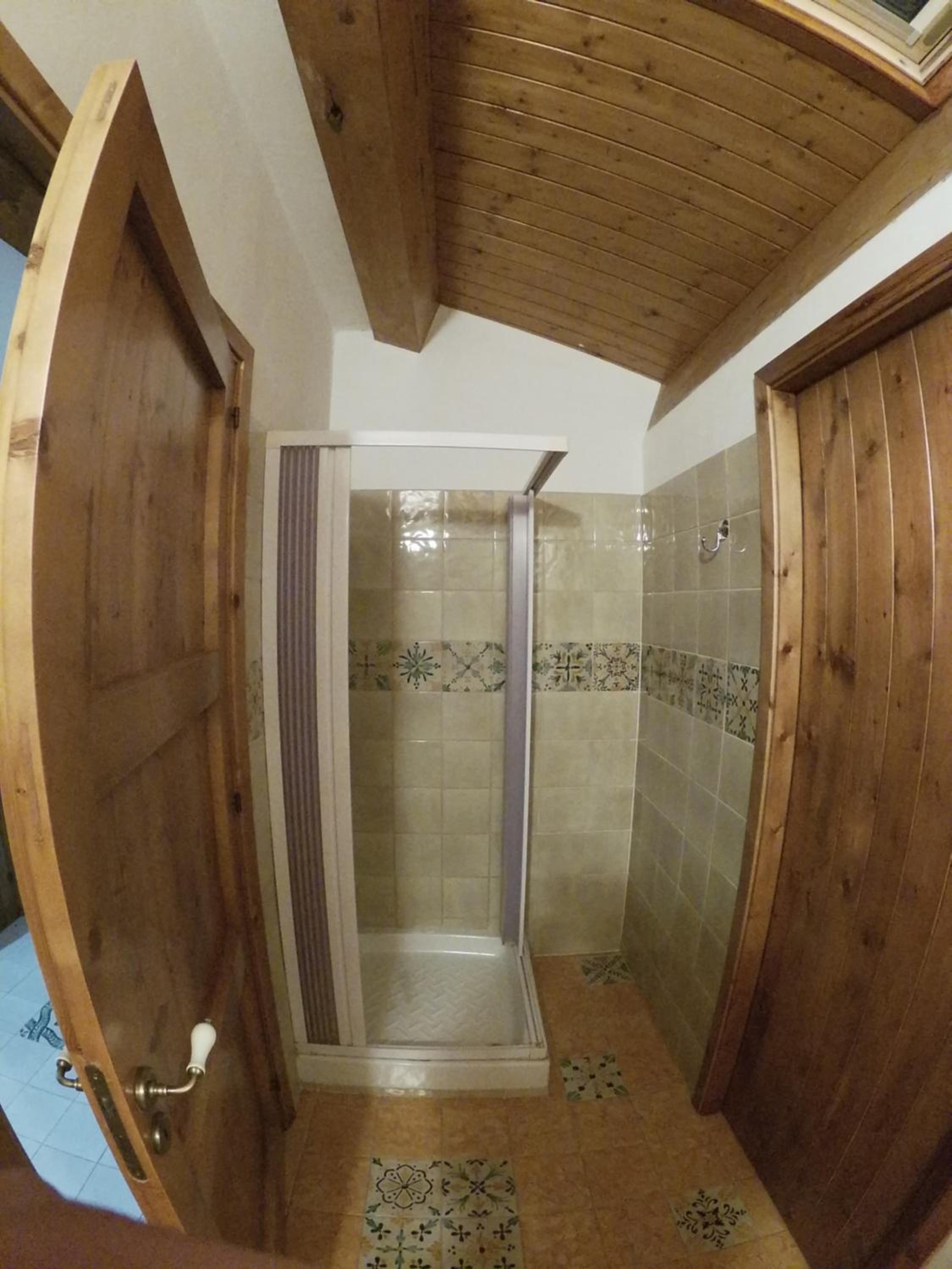 Family Room with Private Bathroom photo 2