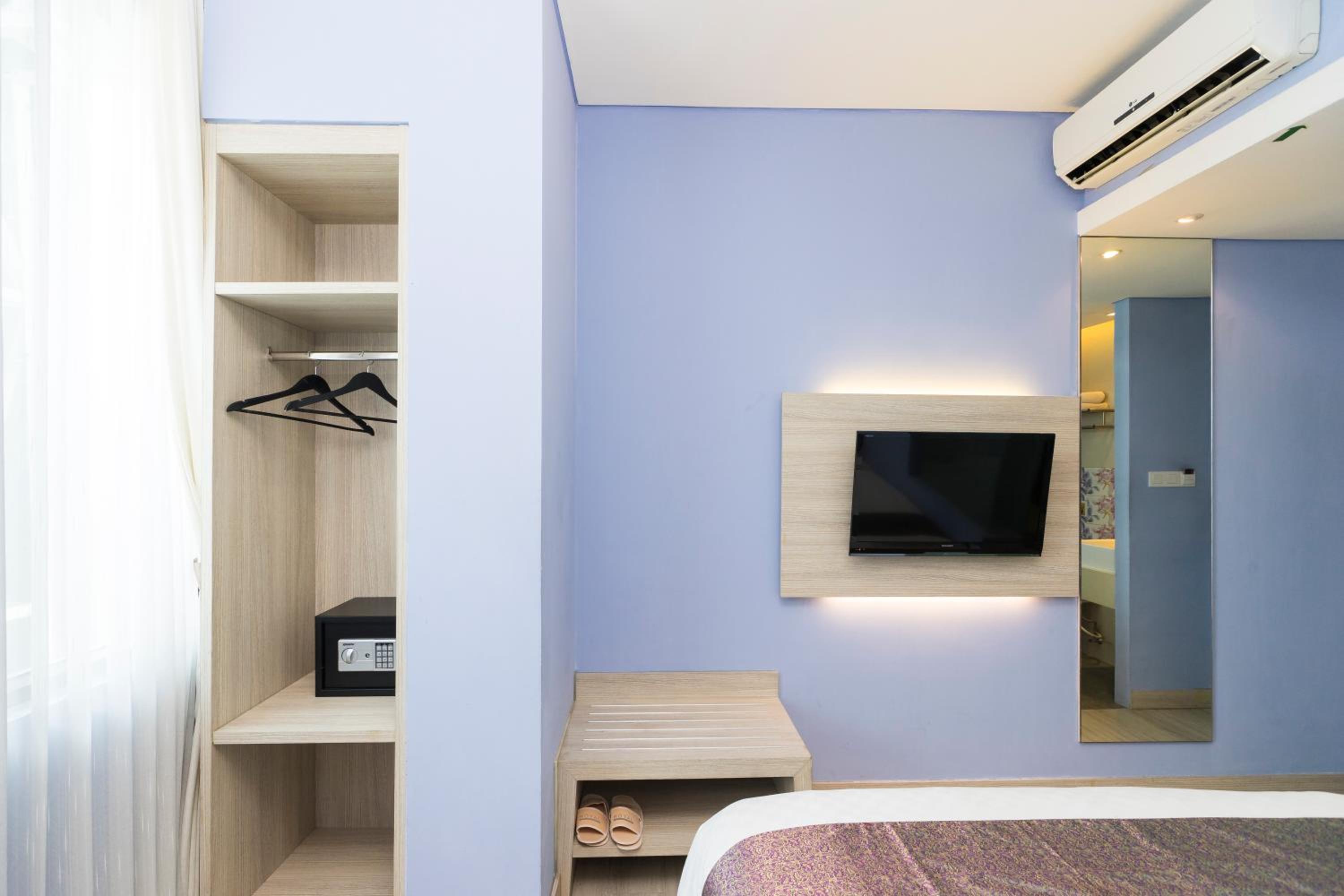 Deluxe Double or Twin Room