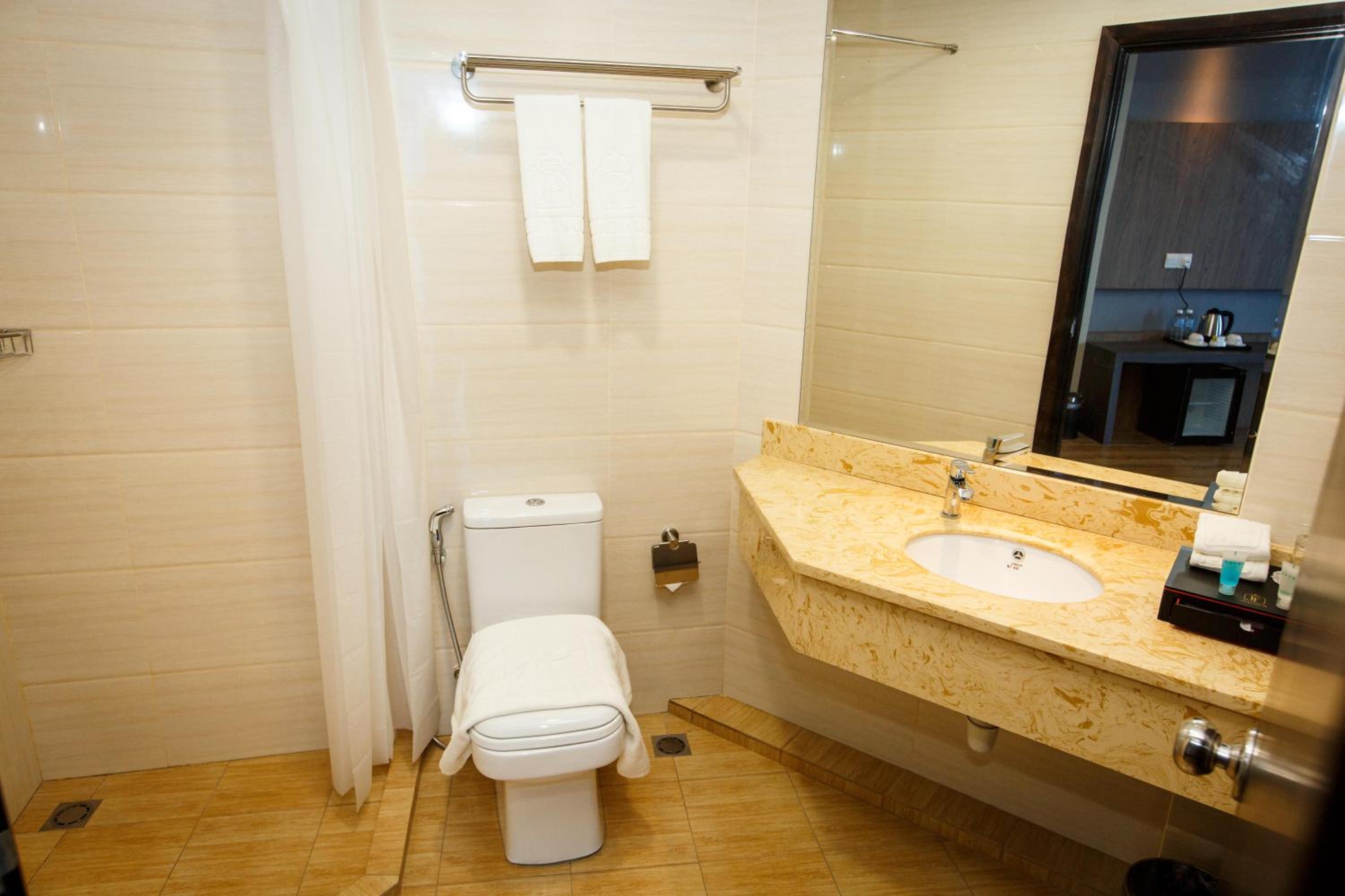 Deluxe Twin Room - Photo 5
