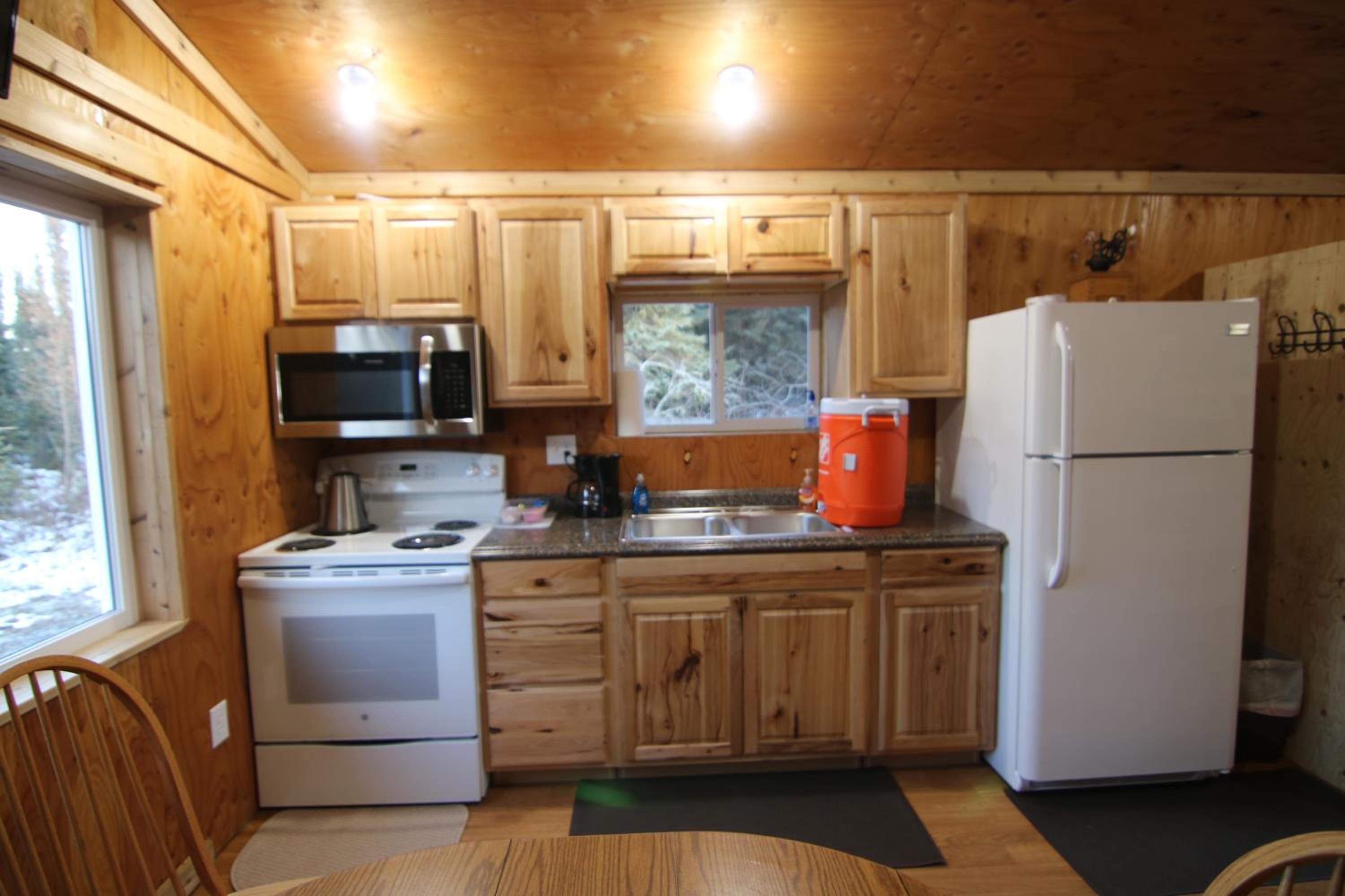 One-Bedroom House - Photo 2
