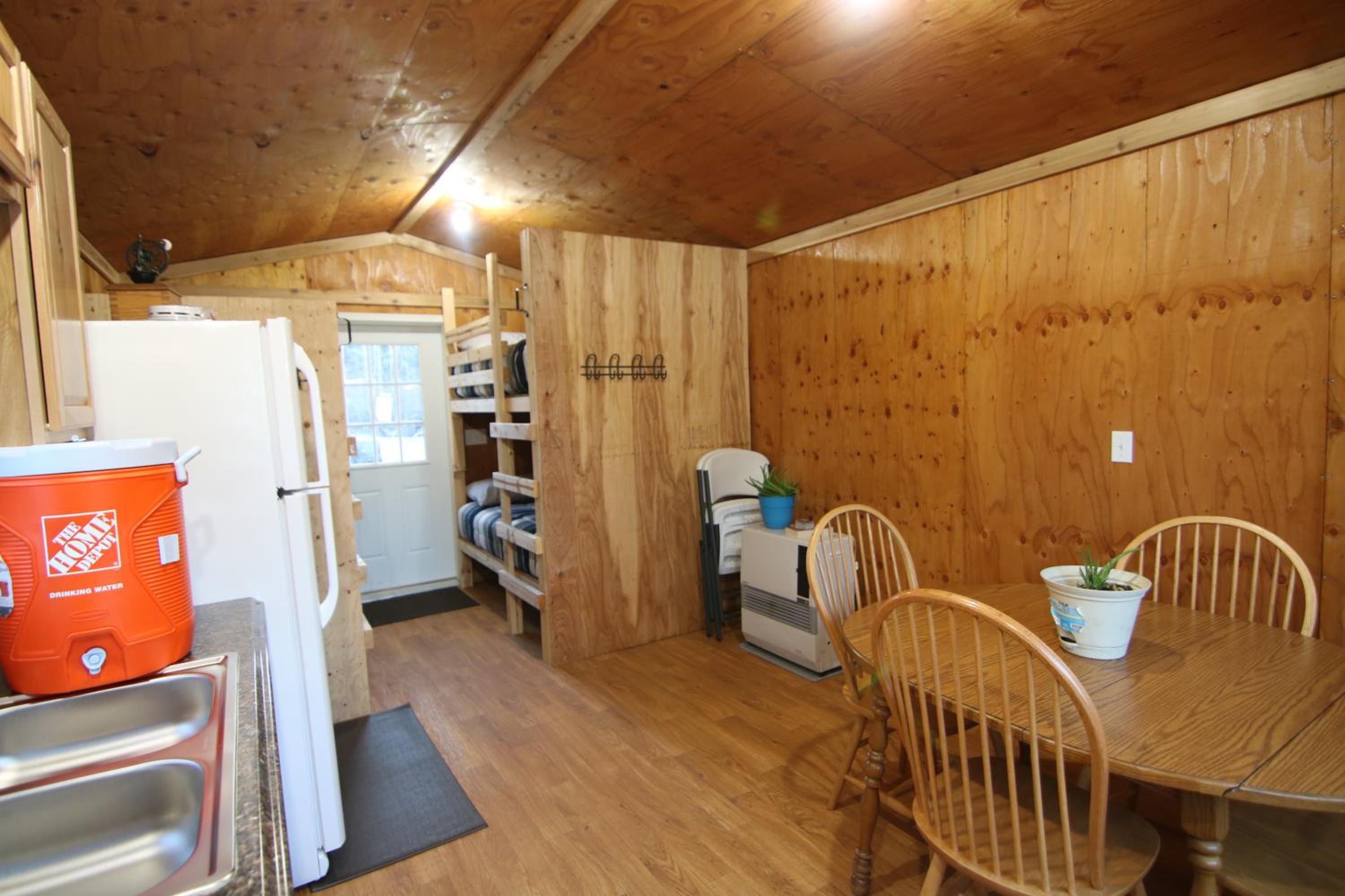 One-Bedroom House - Photo 4