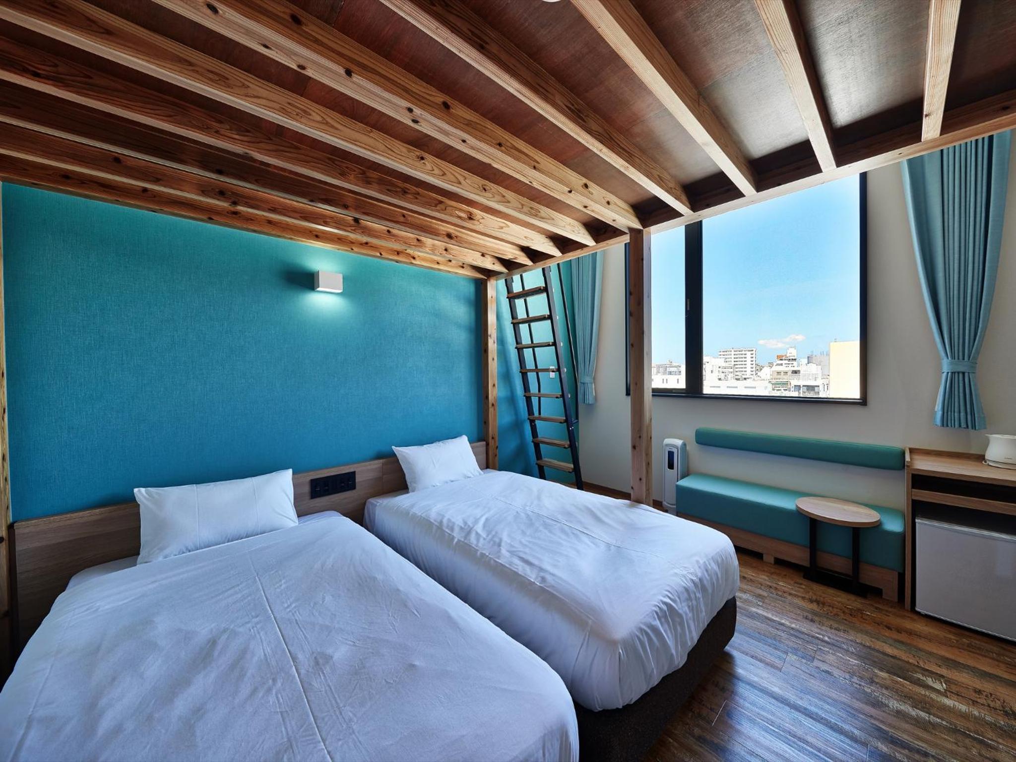Quadruple Room with Loft - Photo 1