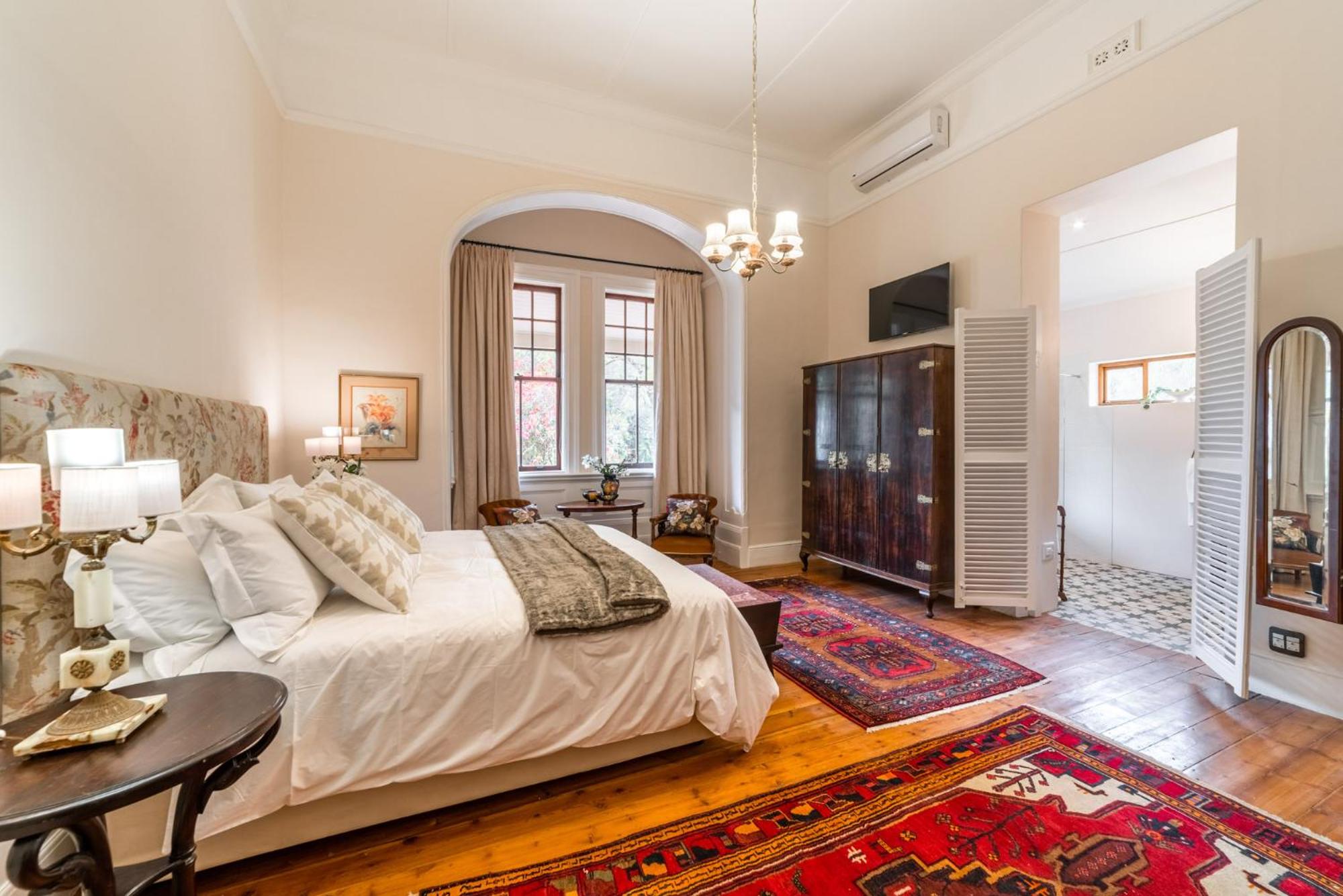 Superior King Room photo 3