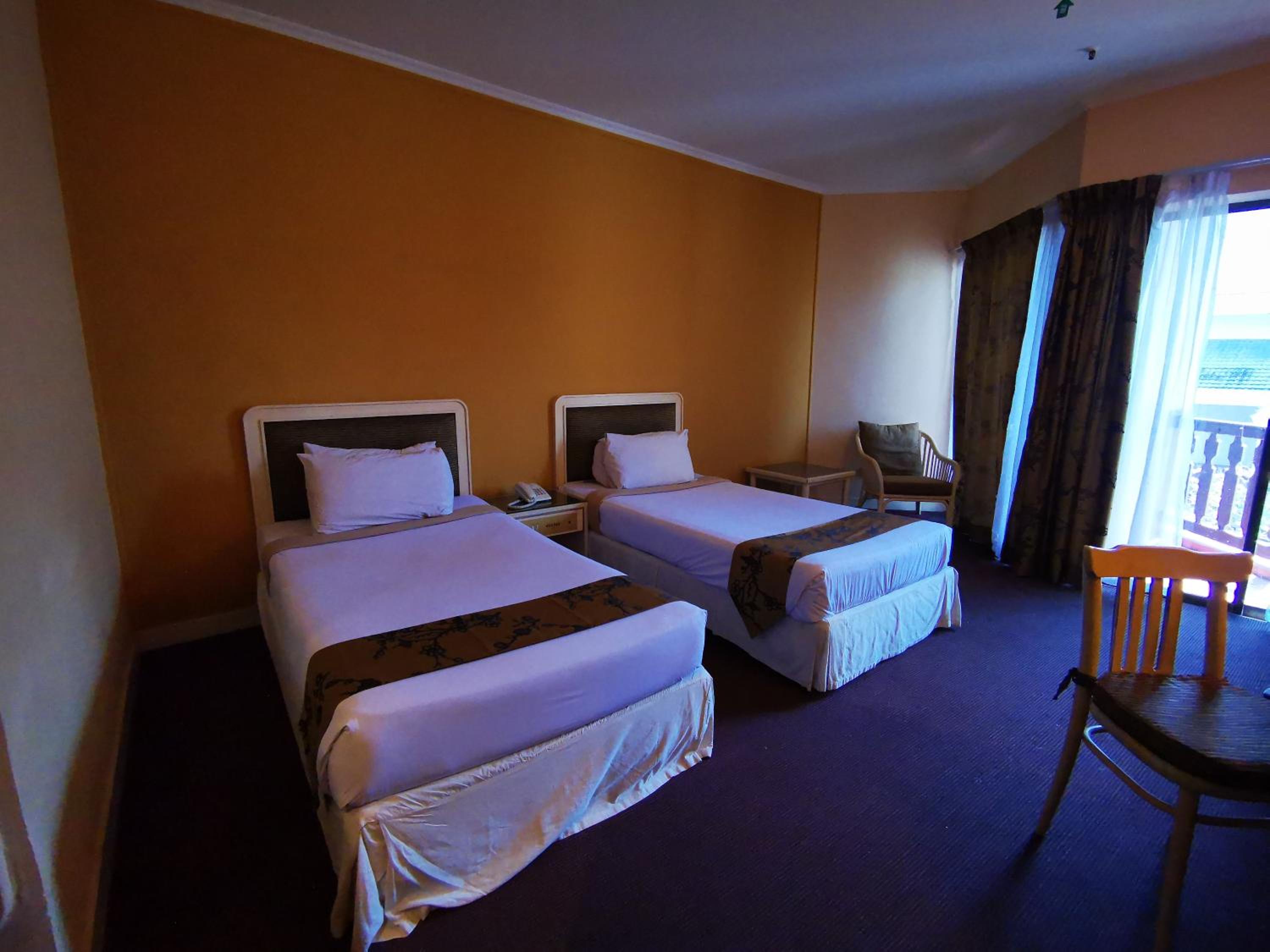 Standard Twin Seaview  photo 3