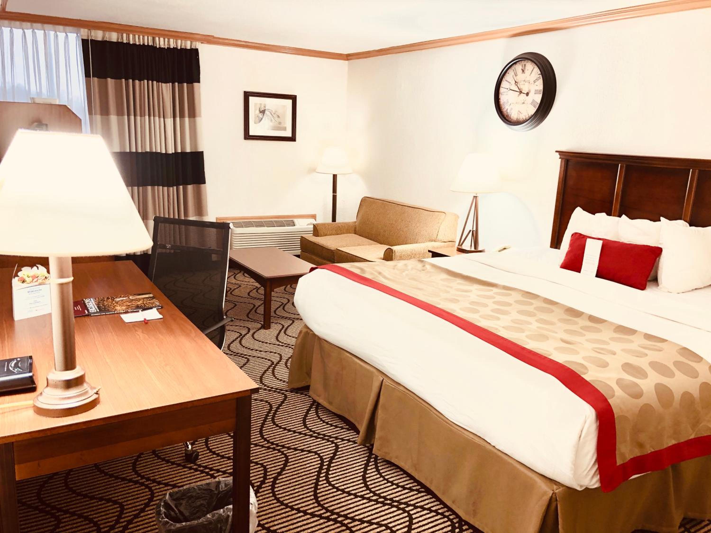 King Room - Non-Smoking - Photo 1