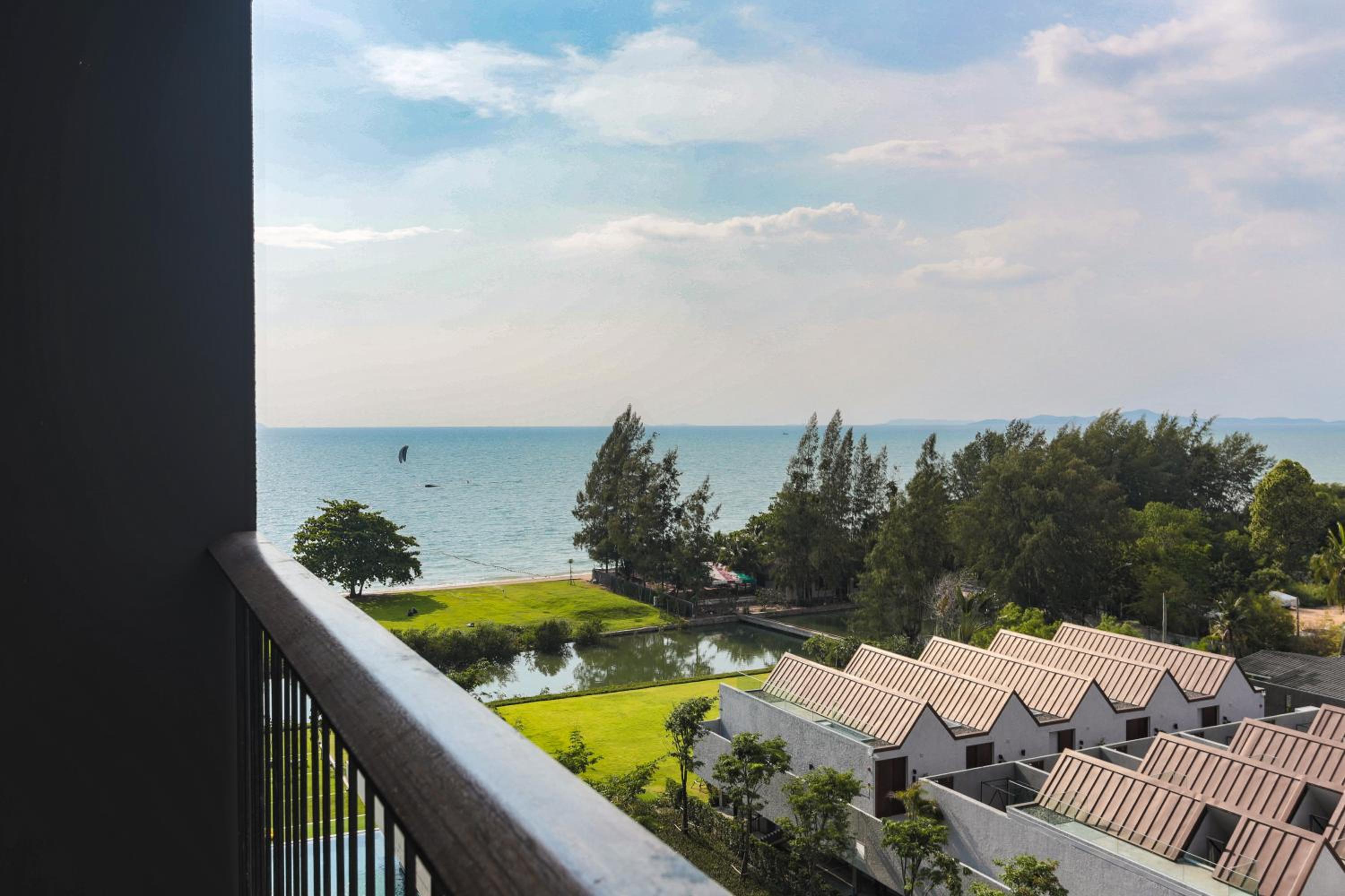 Sea View Grand Deluxe Twin room - Photo 2