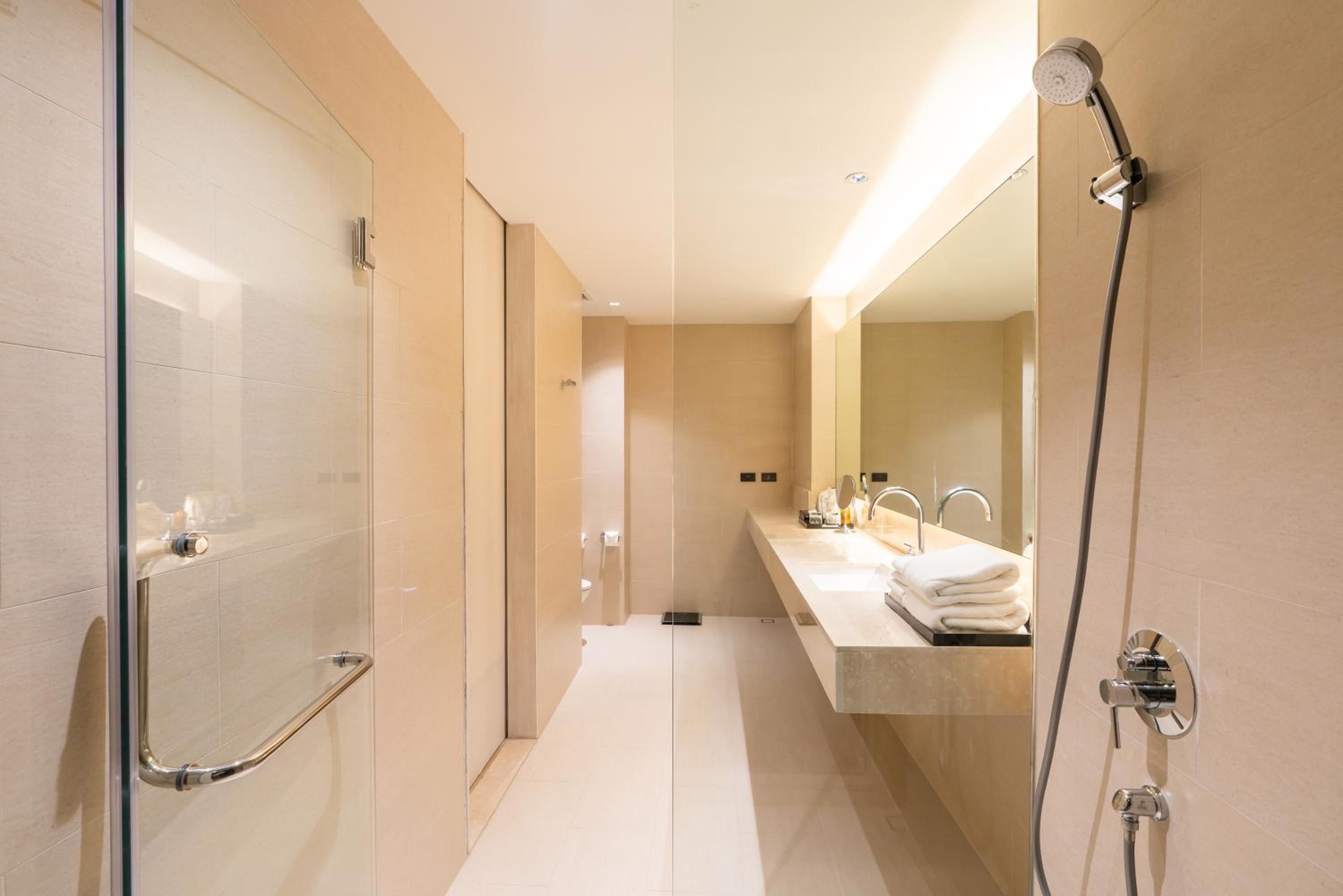 Deluxe Twin Room - Photo 3