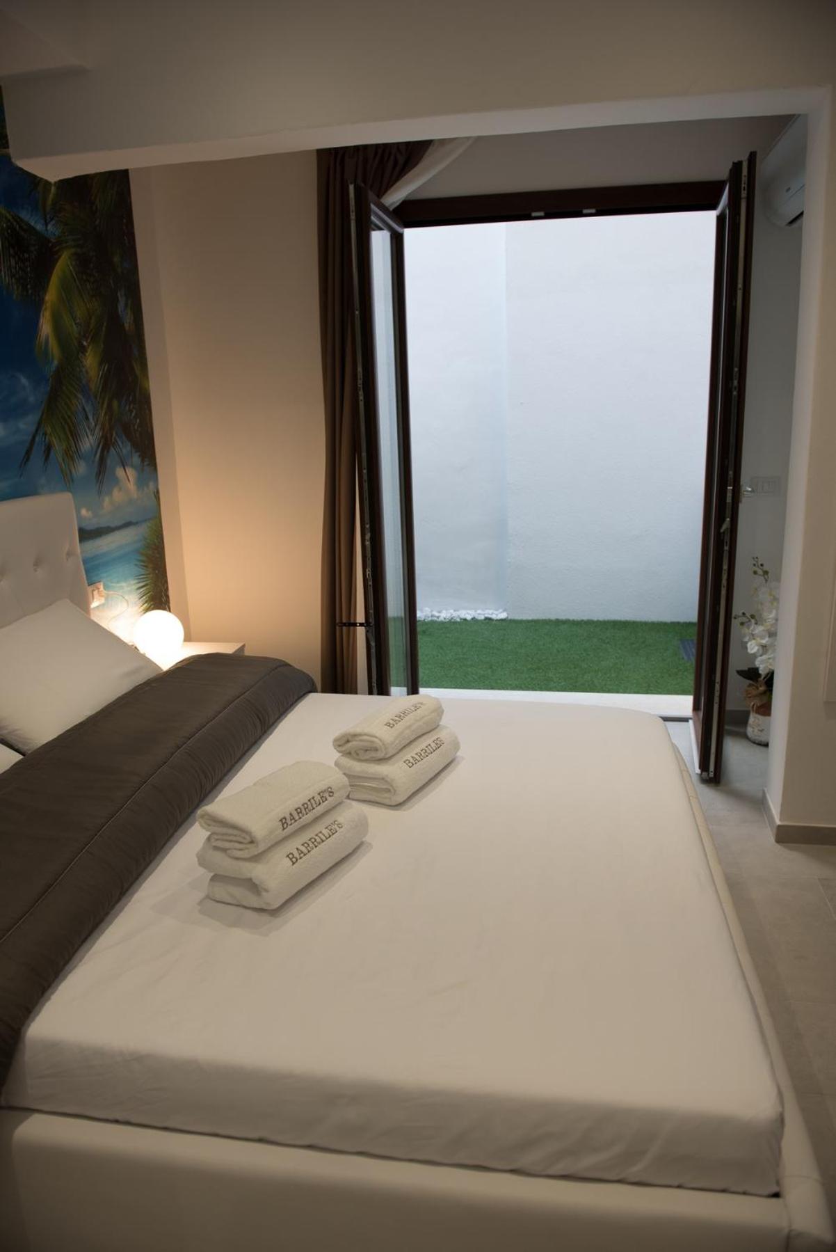 Double Room with Garden View - Photo 5