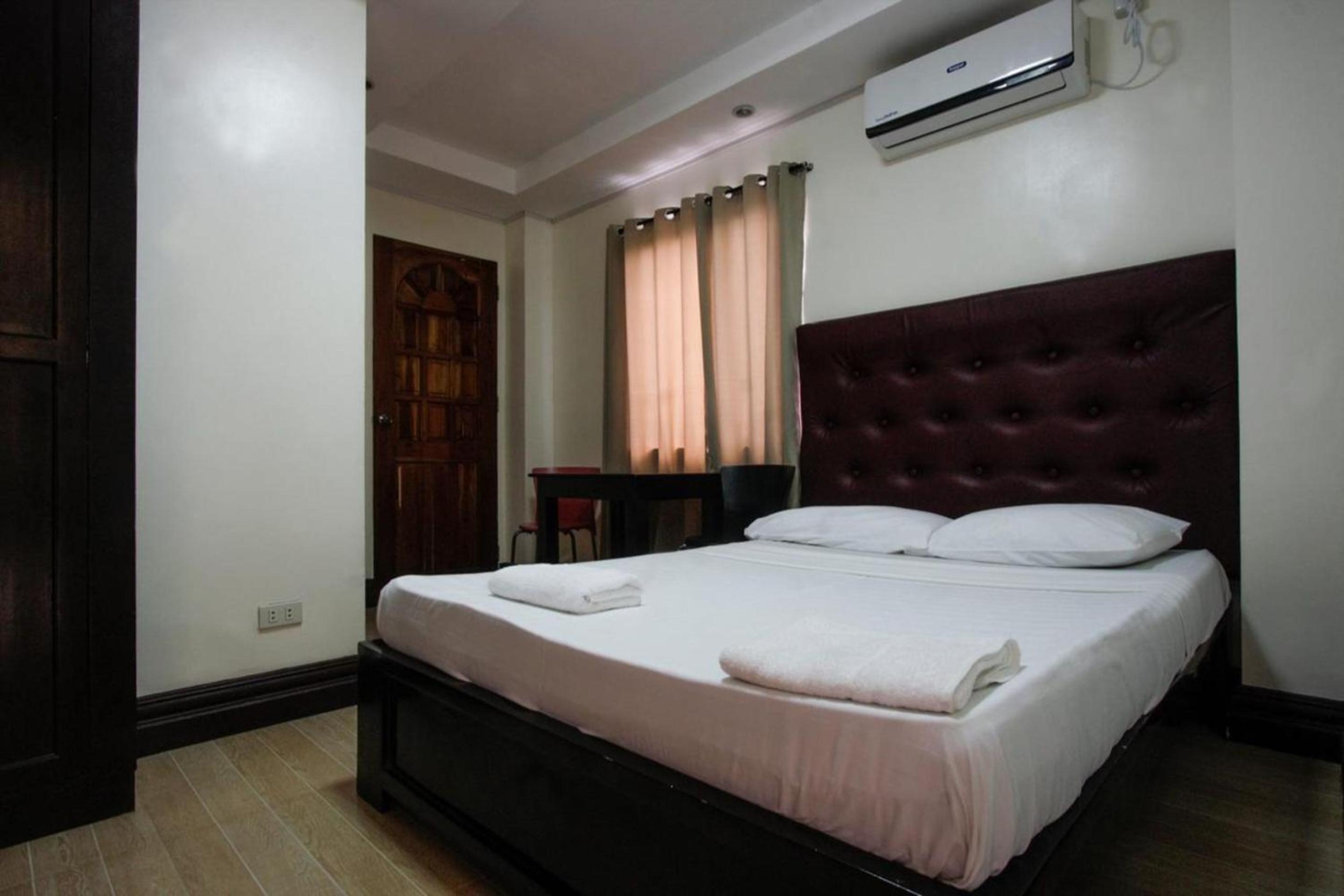 Deluxe Double Room photo 3