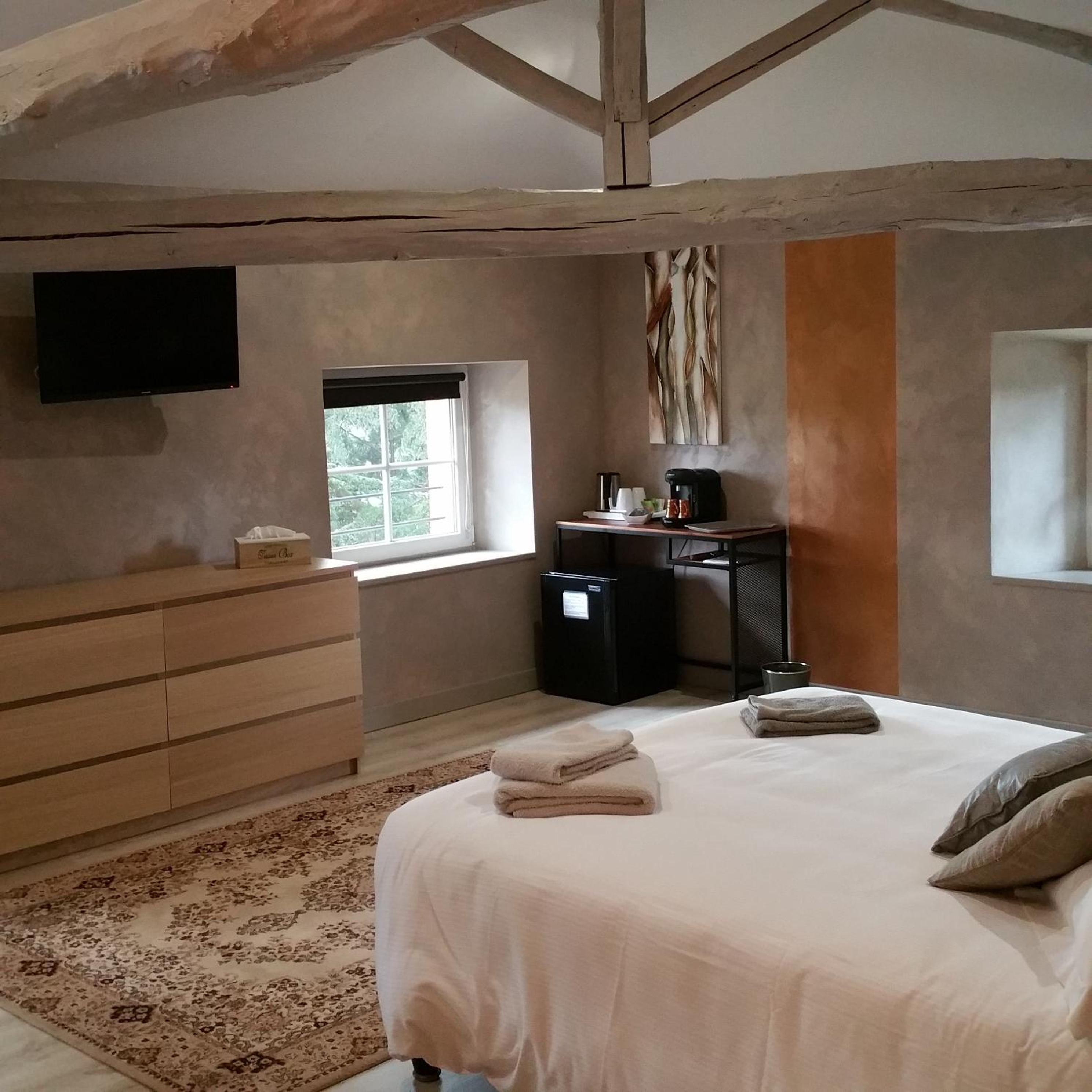 One-Bedroom Suite photo 1