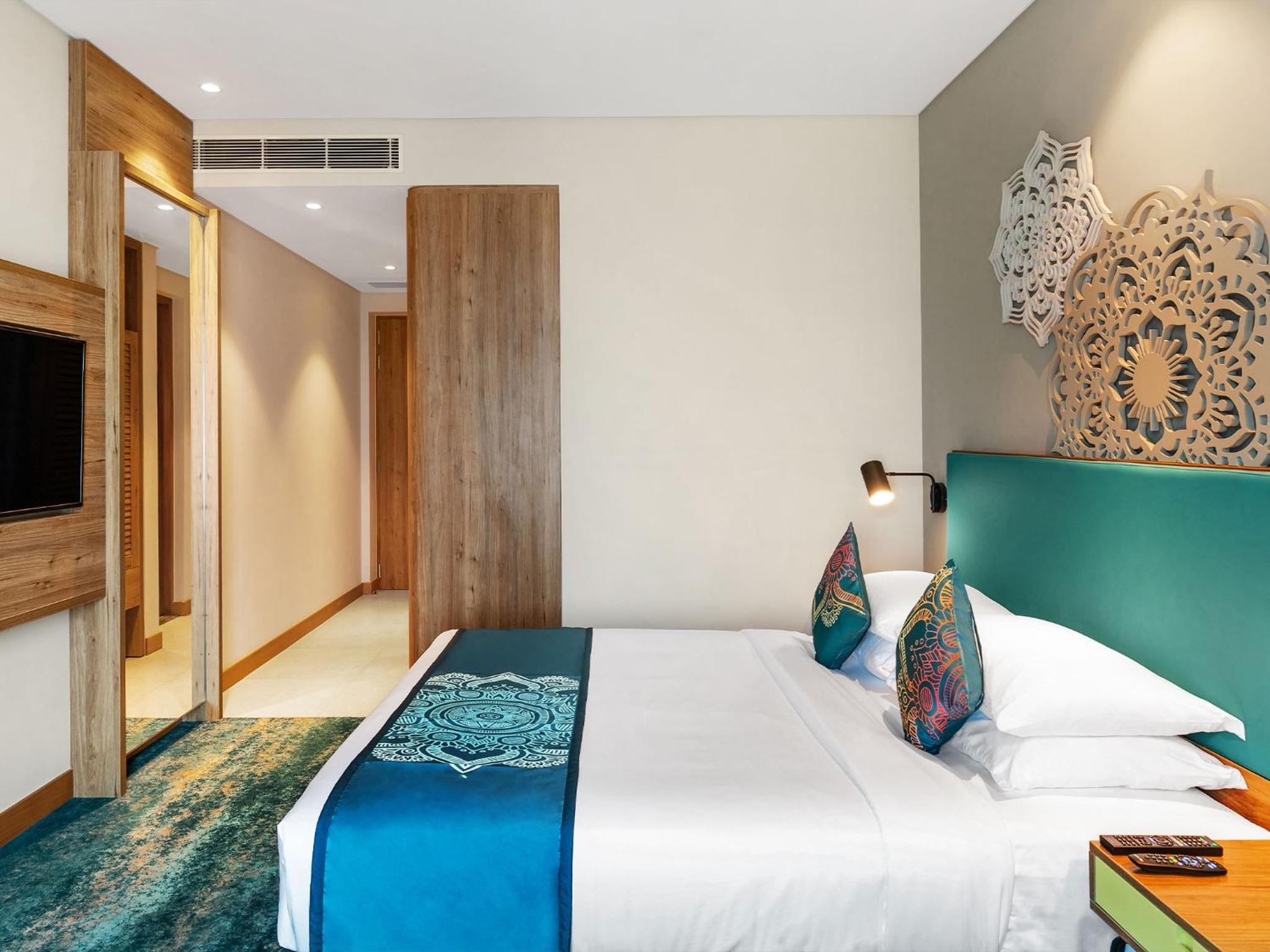 Superior Queen Room - - 15% Discount on Food & Beverages and Laundry, INR 500 SPA credit per room per stay - Photo 3