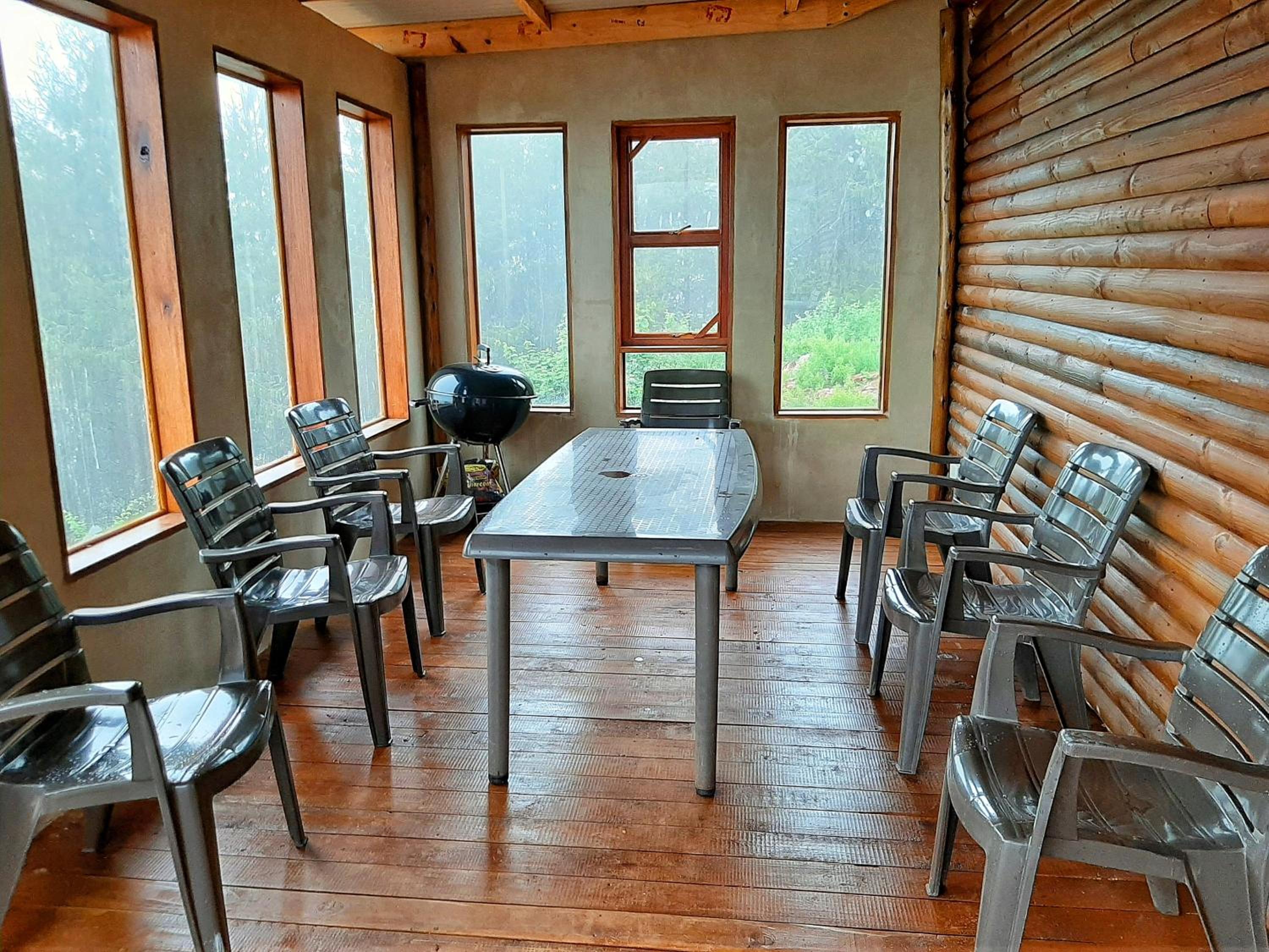 Four Bedroom Cabin - Photo 14