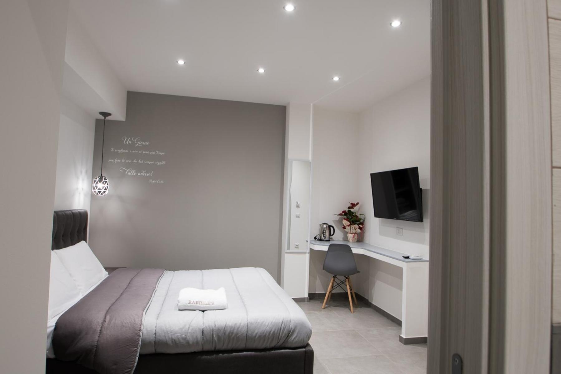 Double Room - Photo 2
