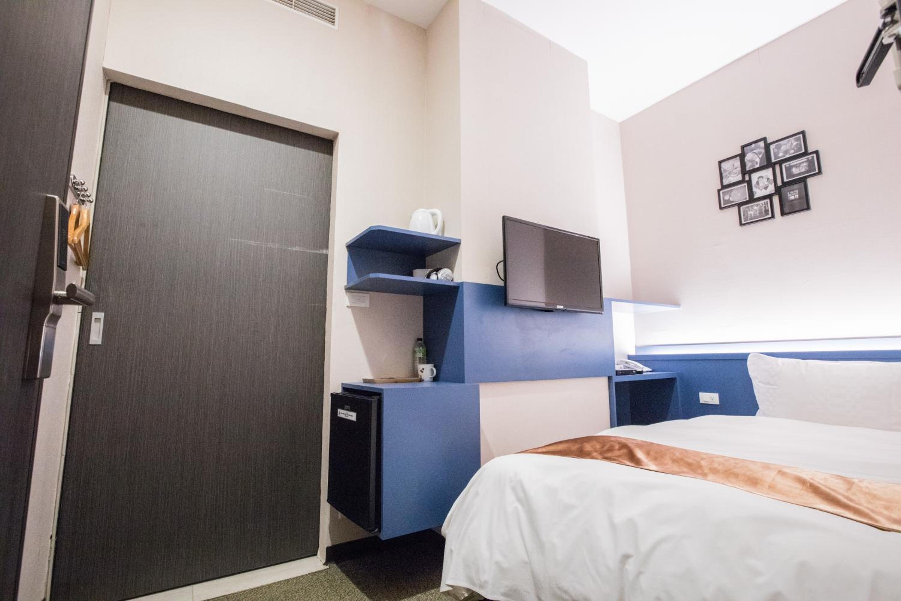 Single Room - Disability Access photo 2