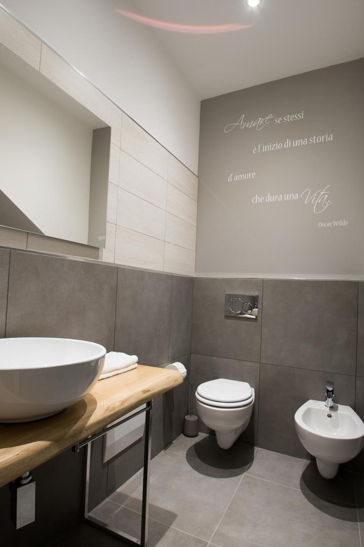 Double Room - Photo 5
