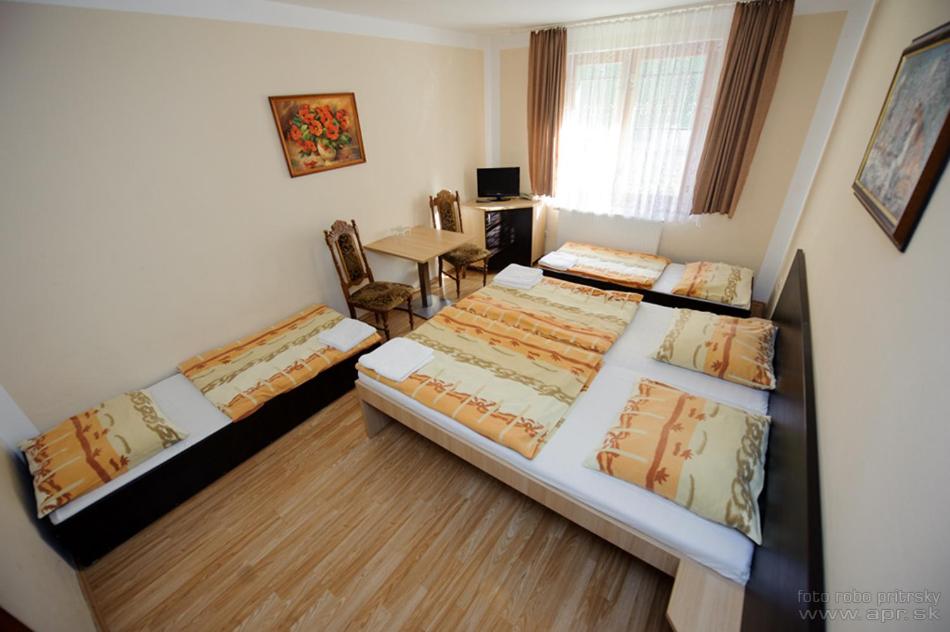 Double Room - Photo 3