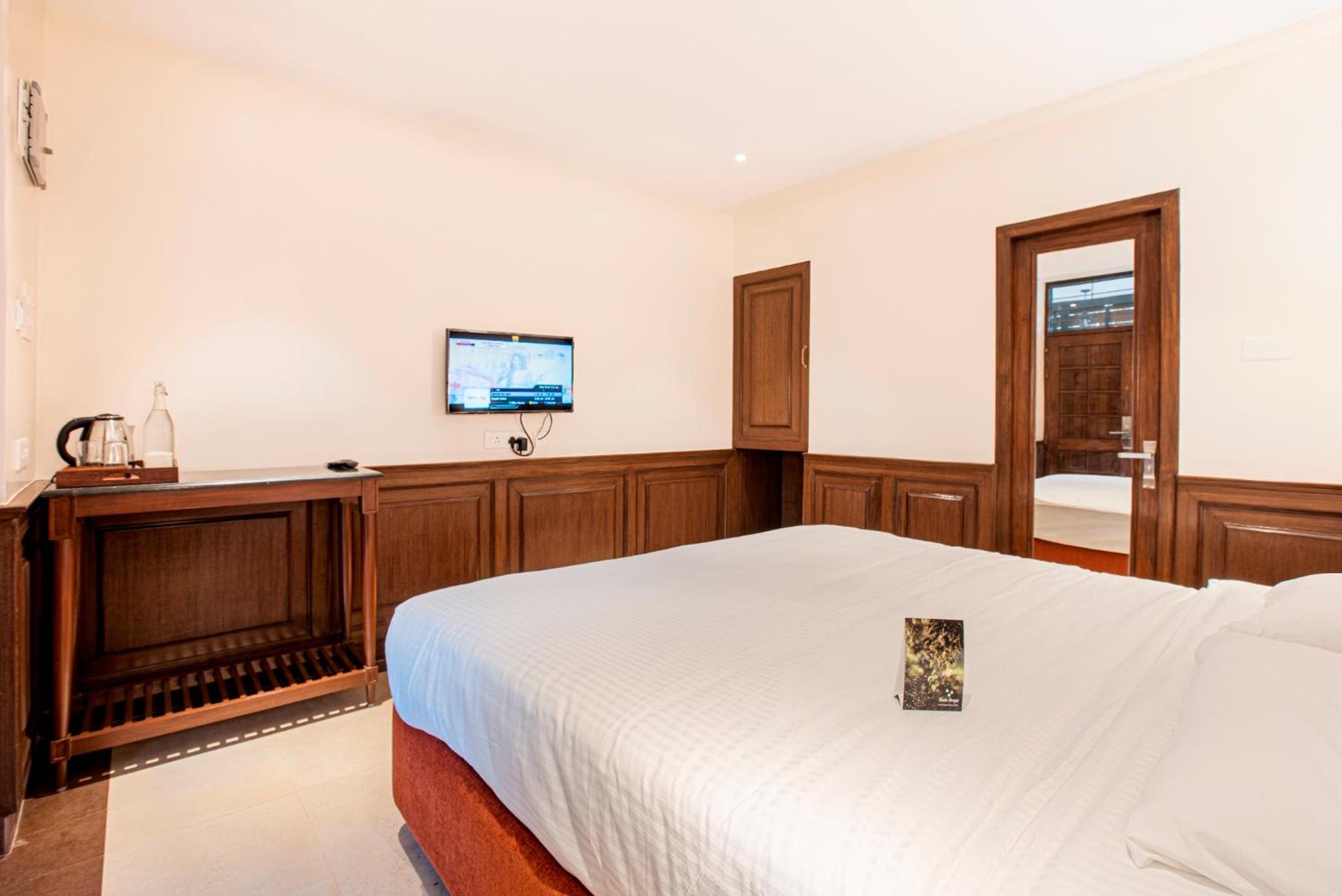 Standard Double Room - Photo 6