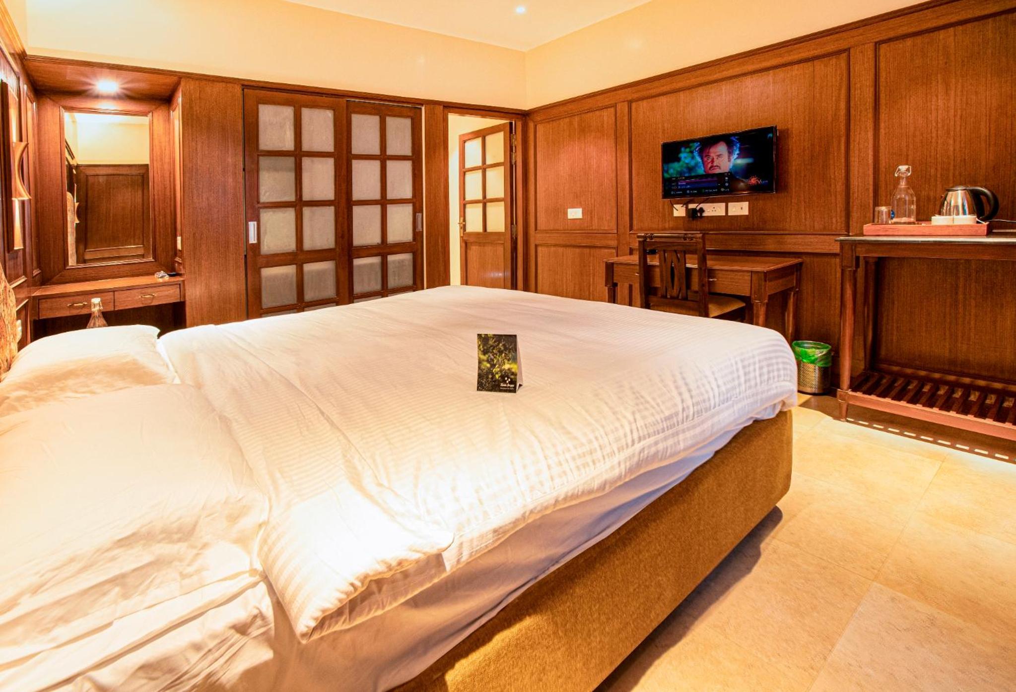 Queen Room with Sea View