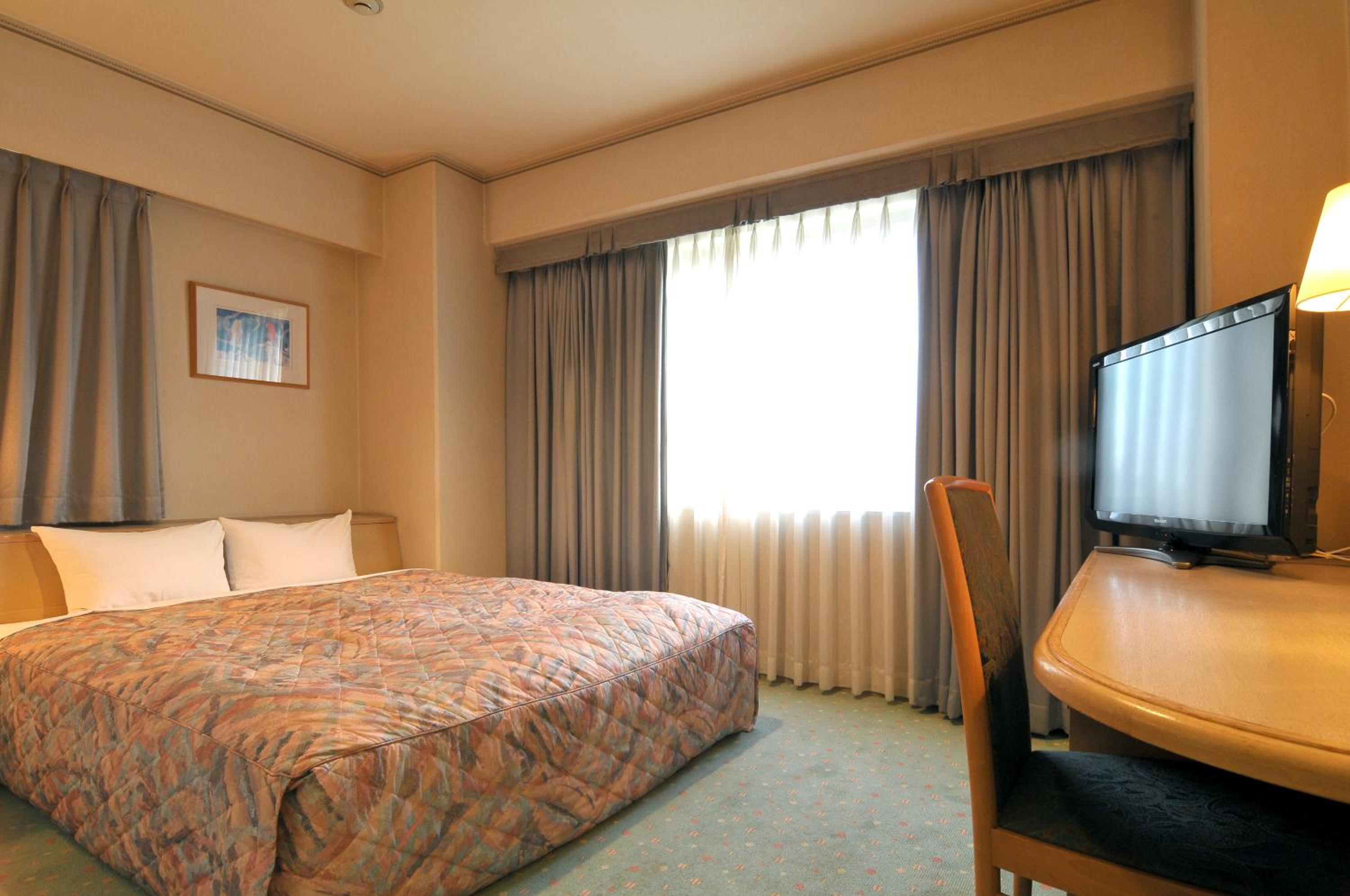 Double Room - Non-Smoking  - Photo 2