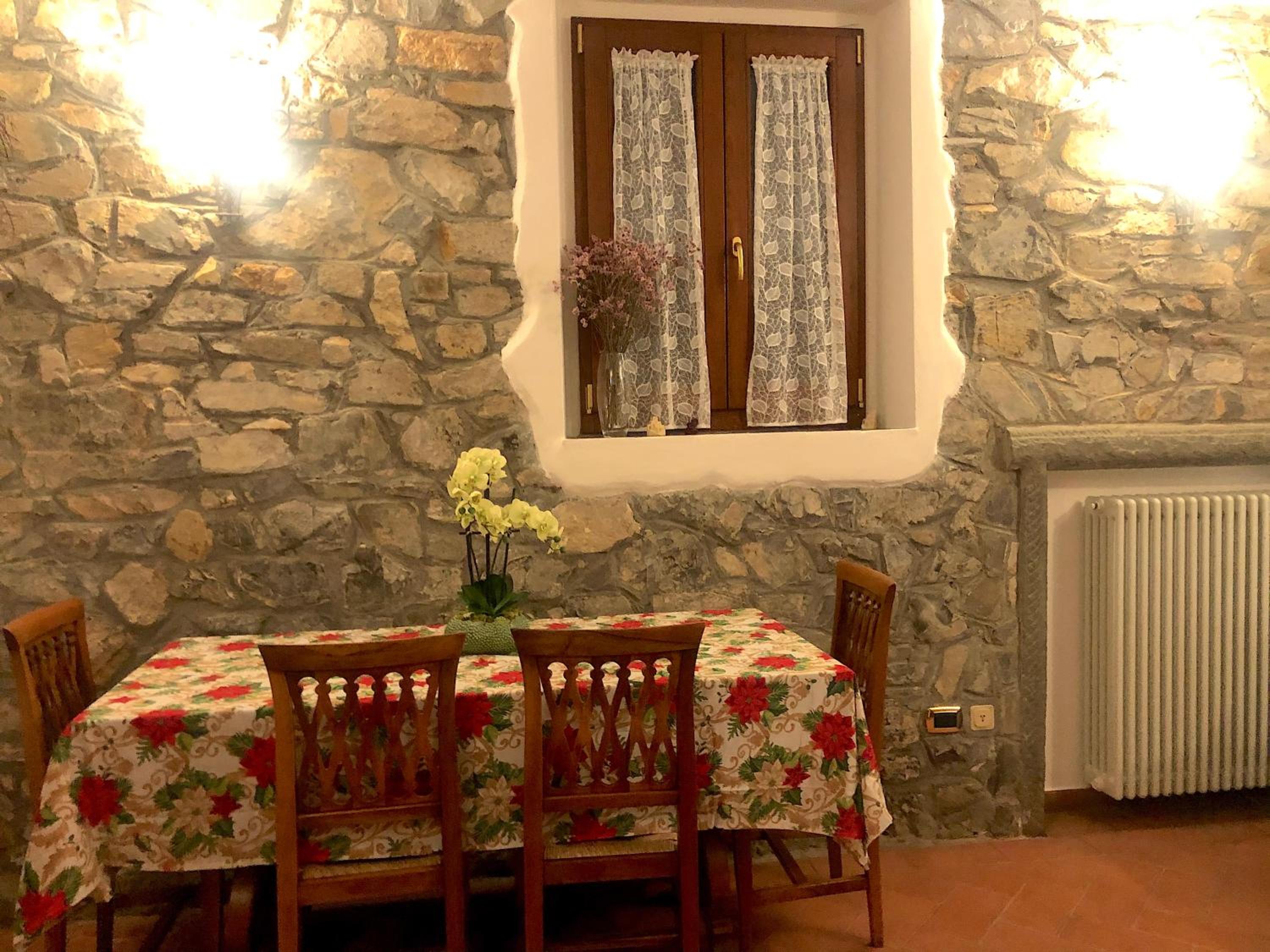 One-Bedroom Apartment - Photo 6