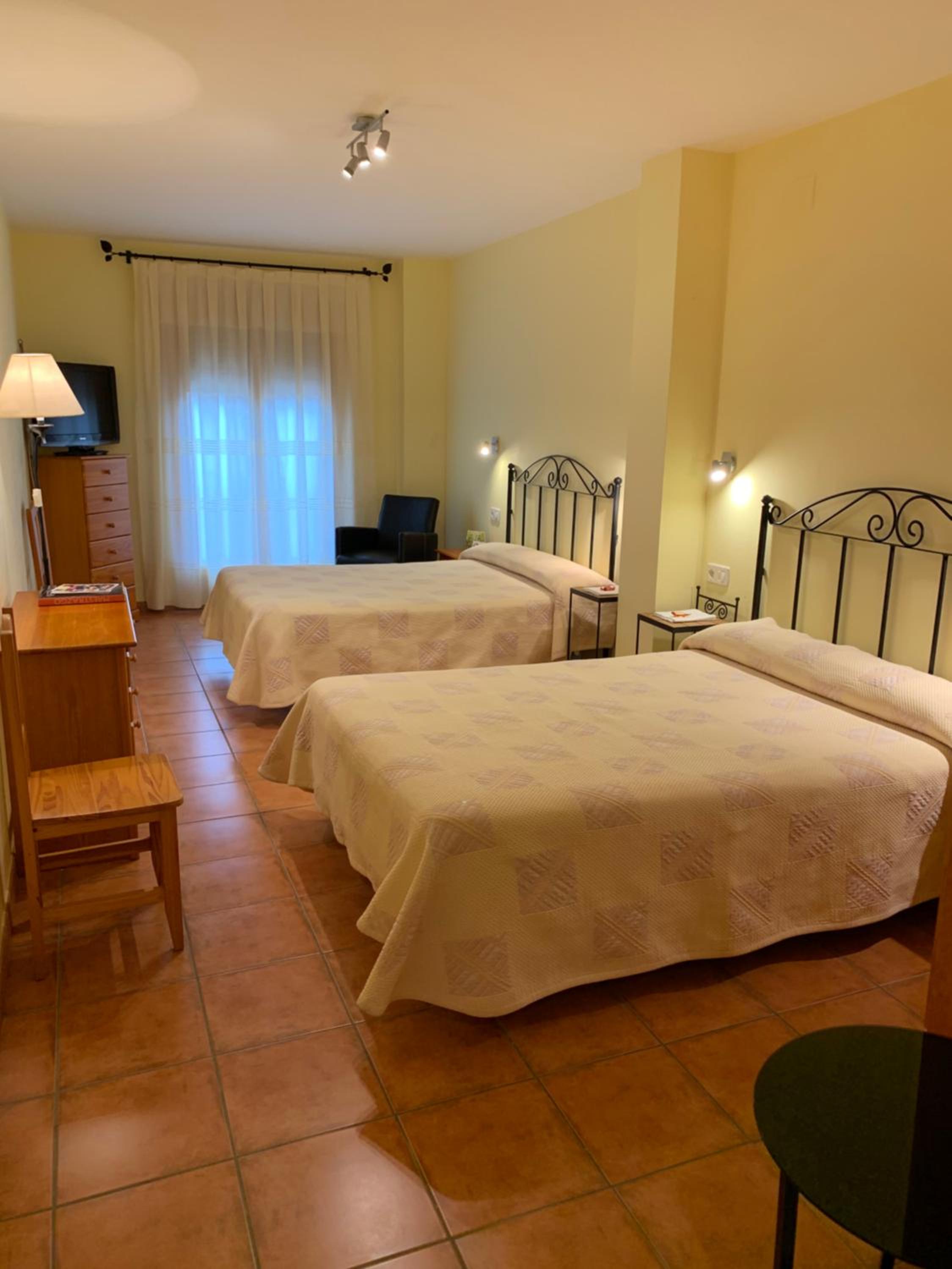 Habitación Familiar (2 Adultos + 2 Niños)