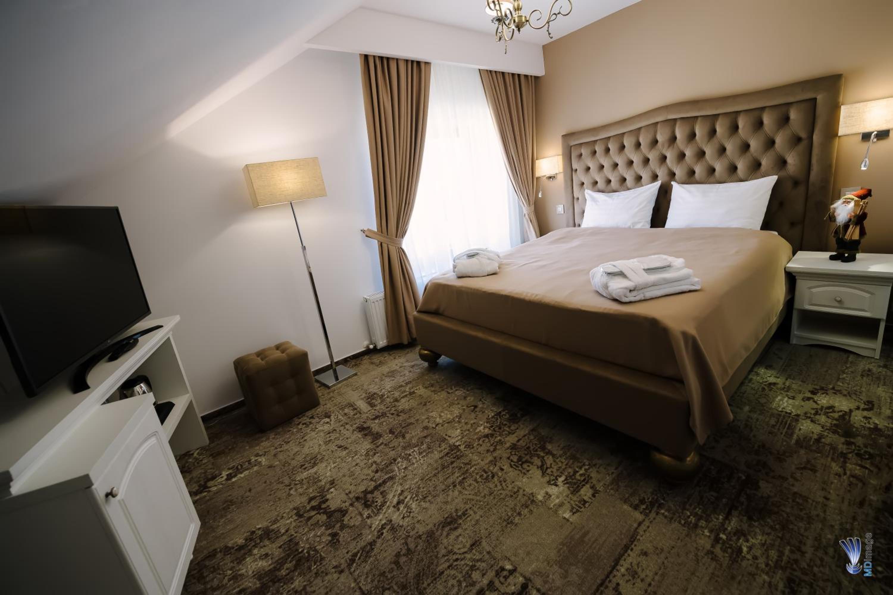 Superior Double Room - Photo 9